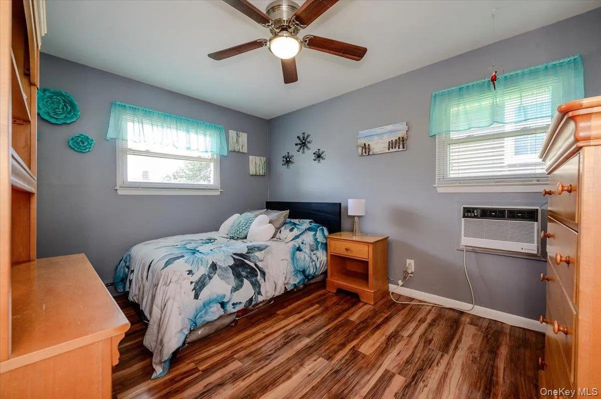 12 Northern Parkway, Oyster Bay, NY, 3 Bedrooms Bedrooms, 8 Rooms Rooms,2 BathroomsBathrooms,Residential,For Rent,Northern,0,1004585 12 Northern Parkway, Oyster Bay, NY, 3 Bedrooms Bedrooms, 8 Rooms Rooms,2 BathroomsBathrooms,Residential,For Rent,Northern,0,1004585