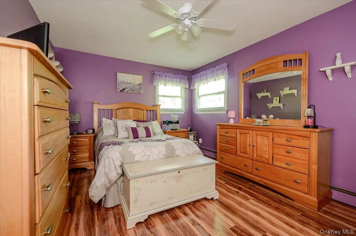 12 Northern Parkway, Oyster Bay, NY, 3 Bedrooms Bedrooms, 8 Rooms Rooms,2 BathroomsBathrooms,Residential,For Rent,Northern,0,1004585 12 Northern Parkway, Oyster Bay, NY, 3 Bedrooms Bedrooms, 8 Rooms Rooms,2 BathroomsBathrooms,Residential,For Rent,Northern,0,1004585