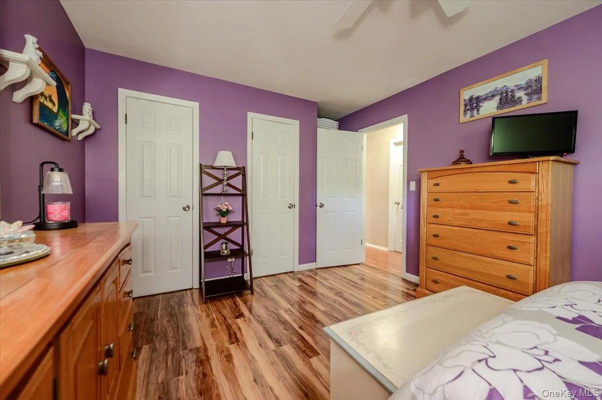 12 Northern Parkway, Oyster Bay, NY, 3 Bedrooms Bedrooms, 8 Rooms Rooms,2 BathroomsBathrooms,Residential,For Rent,Northern,0,1004585 12 Northern Parkway, Oyster Bay, NY, 3 Bedrooms Bedrooms, 8 Rooms Rooms,2 BathroomsBathrooms,Residential,For Rent,Northern,0,1004585