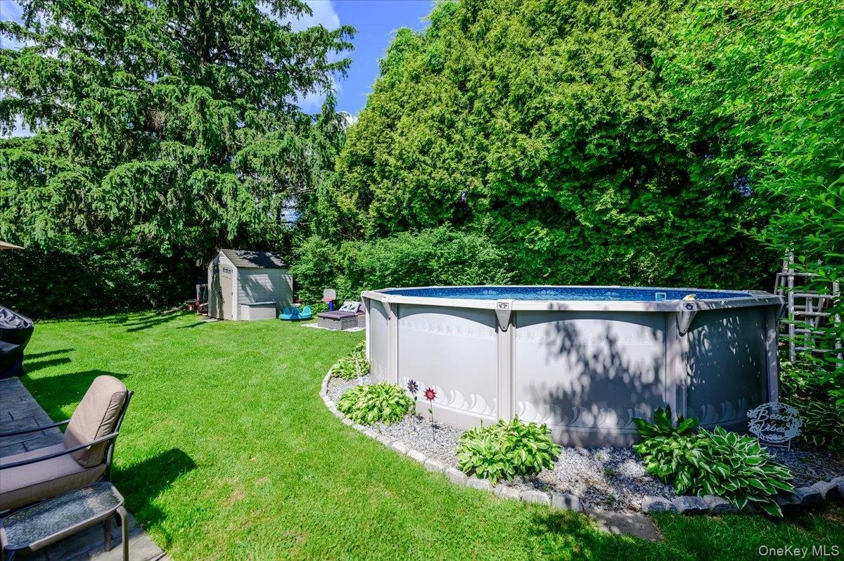 12 Northern Parkway, Oyster Bay, NY, 3 Bedrooms Bedrooms, 8 Rooms Rooms,2 BathroomsBathrooms,Residential,For Rent,Northern,0,1004585 12 Northern Parkway, Oyster Bay, NY, 3 Bedrooms Bedrooms, 8 Rooms Rooms,2 BathroomsBathrooms,Residential,For Rent,Northern,0,1004585