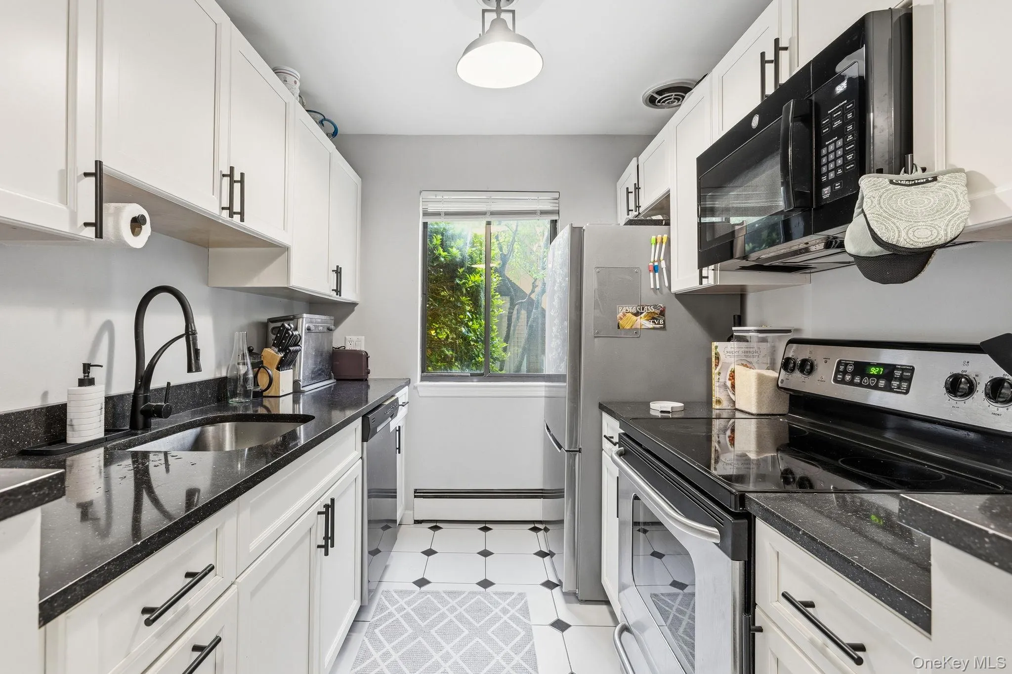 15 Greenridge Avenue, White Plains, NY, 1 Bedroom Bedrooms, 4 Rooms Rooms,1 BathroomBathrooms,Residential,For Rent,Greenridge,0,1004590 15 Greenridge Avenue, White Plains, NY, 1 Bedroom Bedrooms, 4 Rooms Rooms,1 BathroomBathrooms,Residential,For Rent,Greenridge,0,1004590