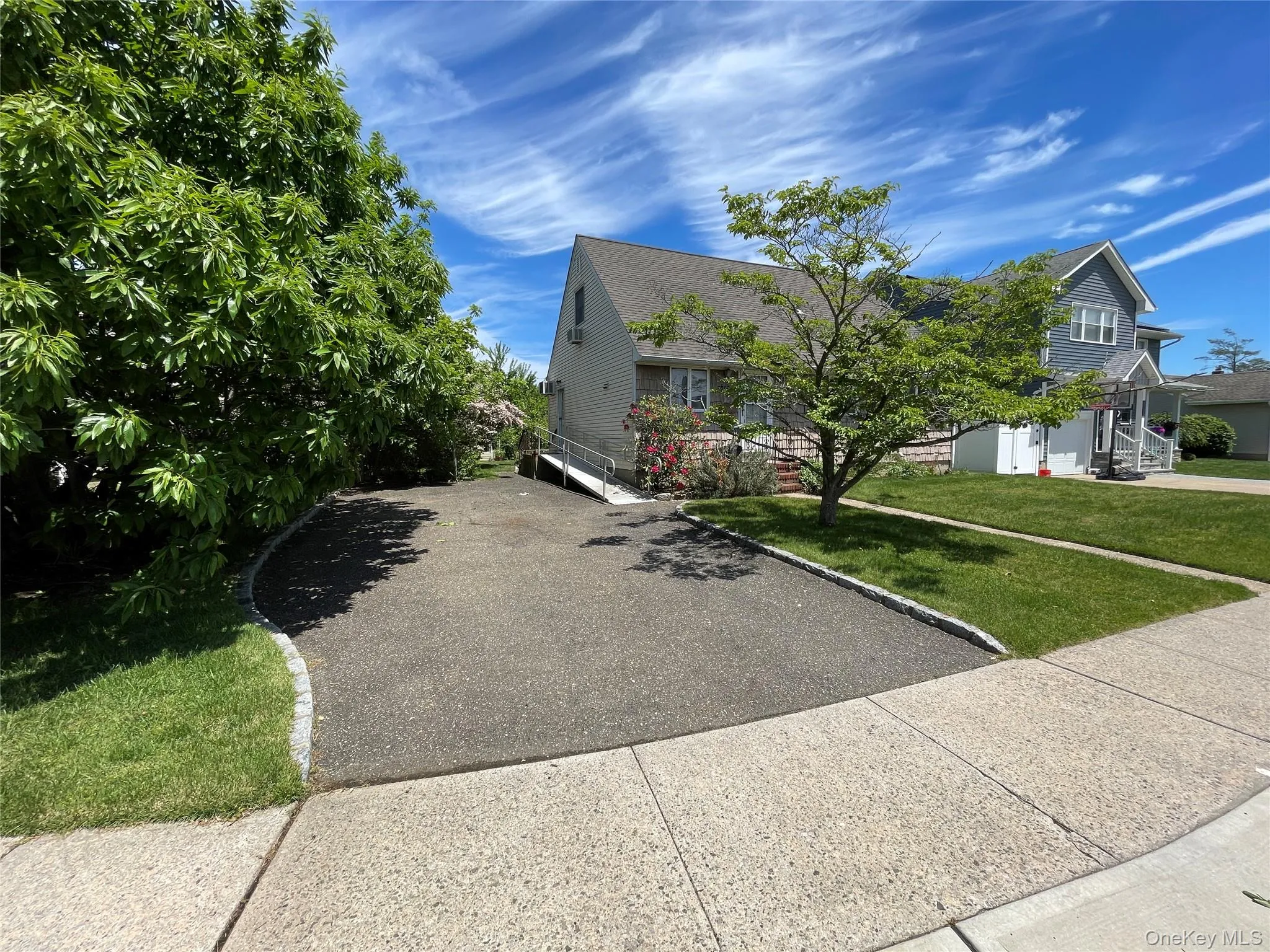 2043 Paddock Road, Oyster Bay, NY, 4 Bedrooms Bedrooms, 7 Rooms Rooms,2 BathroomsBathrooms,Residential,For Rent,Paddock,0,1004591 2043 Paddock Road, Oyster Bay, NY, 4 Bedrooms Bedrooms, 7 Rooms Rooms,2 BathroomsBathrooms,Residential,For Rent,Paddock,0,1004591