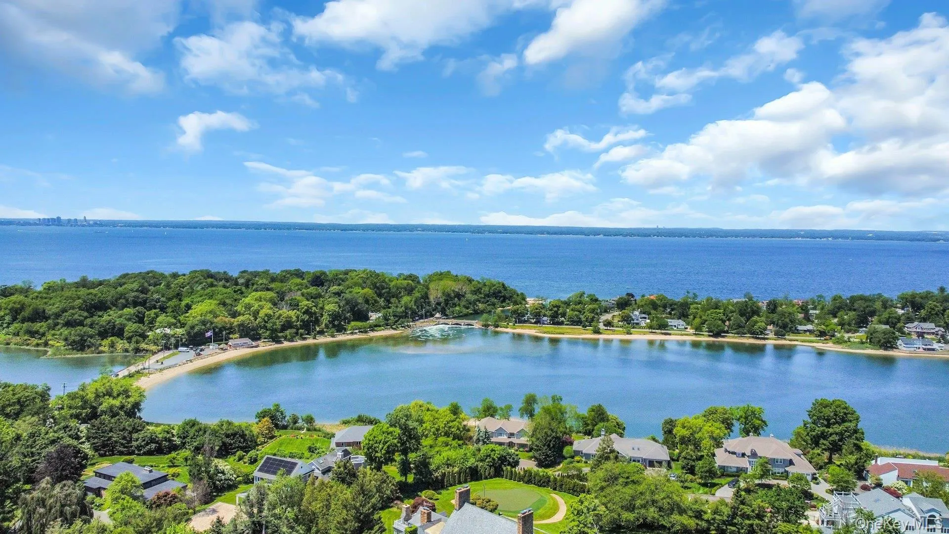 12 Barbara Lane, Glen Cove, NY, 6 Bedrooms Bedrooms, 17 Rooms Rooms,7 BathroomsBathrooms,Residential,For Rent,Barbara,0,1004607 12 Barbara Lane, Glen Cove, NY, 6 Bedrooms Bedrooms, 17 Rooms Rooms,7 BathroomsBathrooms,Residential,For Rent,Barbara,0,1004607