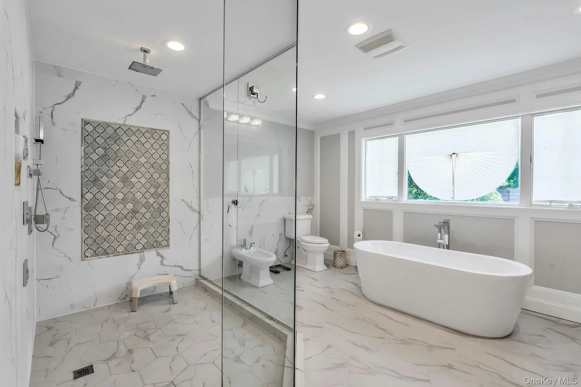 12 Barbara Lane, Glen Cove, NY, 6 Bedrooms Bedrooms, 17 Rooms Rooms,7 BathroomsBathrooms,Residential,For Rent,Barbara,0,1004607 12 Barbara Lane, Glen Cove, NY, 6 Bedrooms Bedrooms, 17 Rooms Rooms,7 BathroomsBathrooms,Residential,For Rent,Barbara,0,1004607