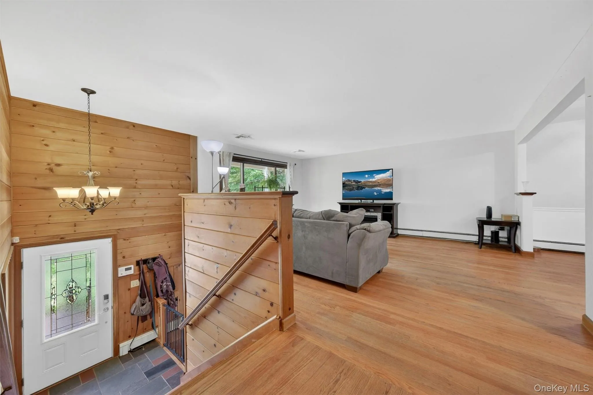 LR with Hardwood Floor. LR with Hardwood Floor.