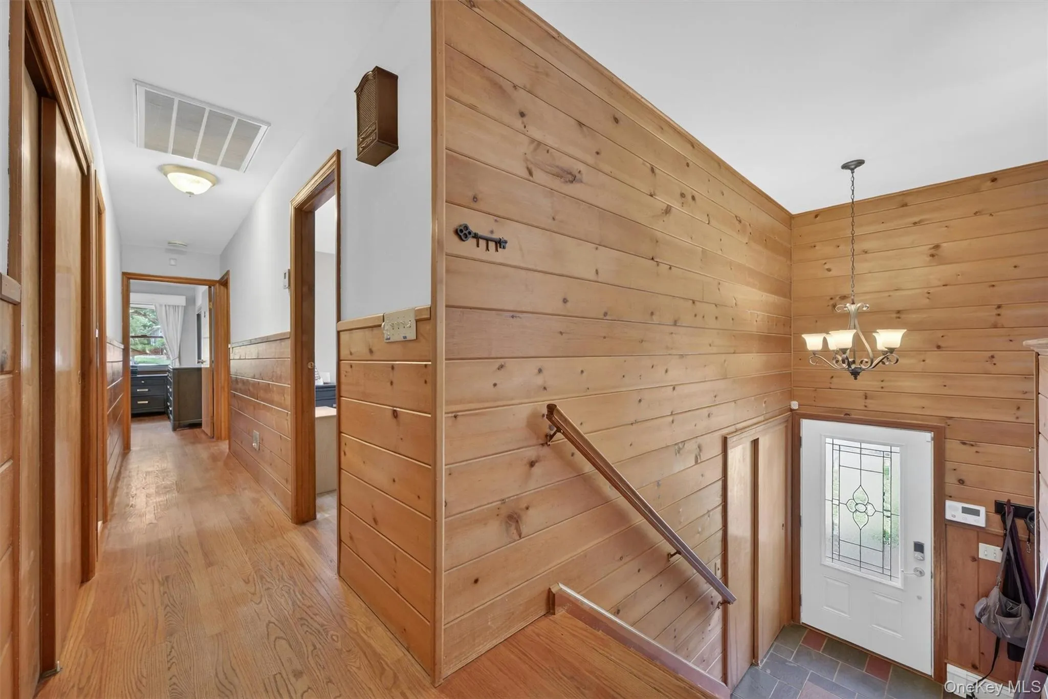 Hardwood Floors Throughout. Hardwood Floors Throughout.