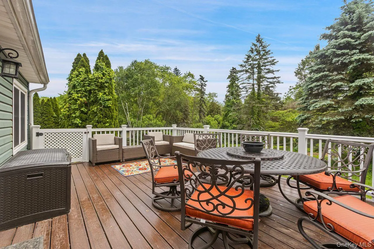 Large deck with stairs to backyard. Large deck with stairs to backyard.