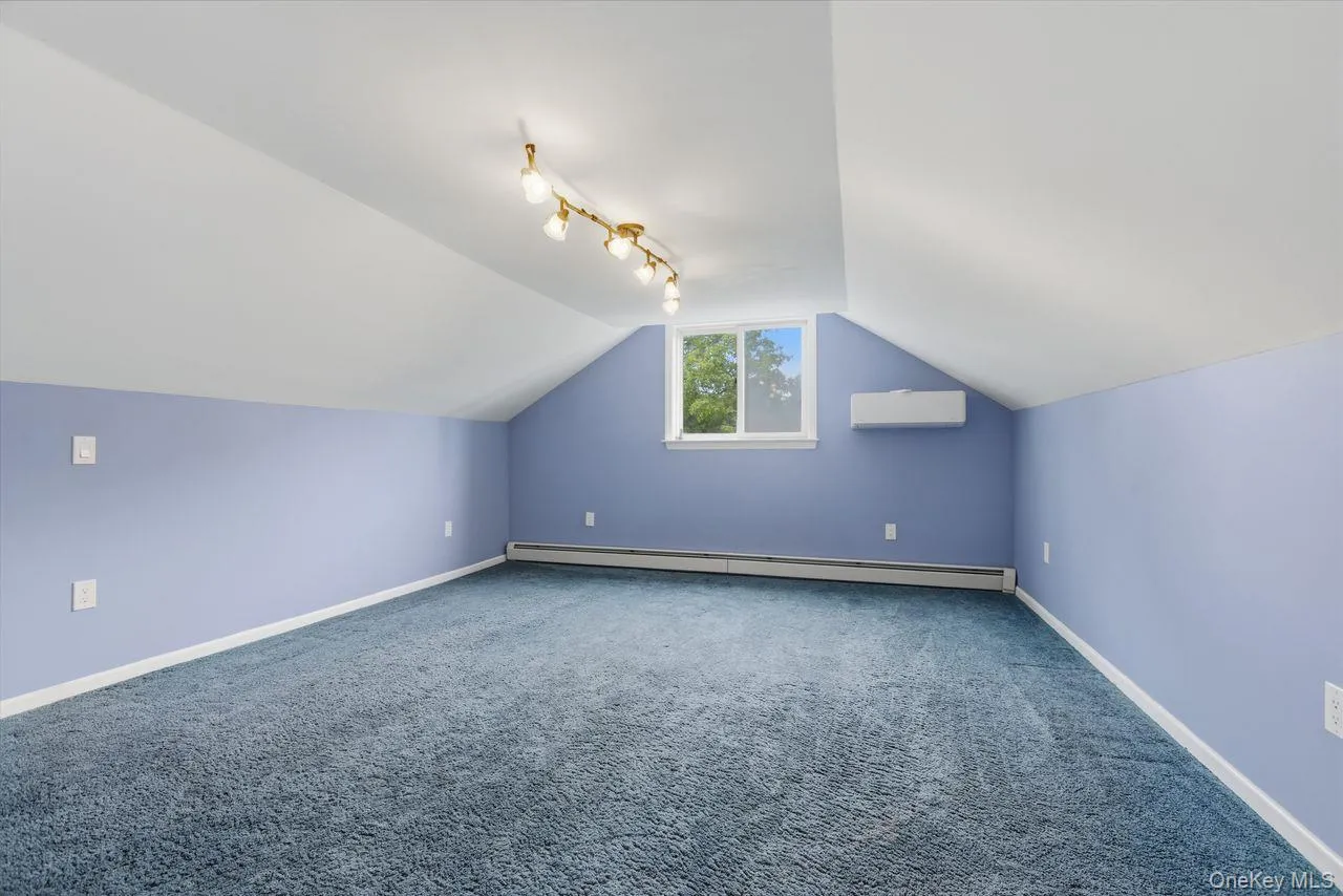 Large 2nd bedroom on second floor. Large 2nd bedroom on second floor.