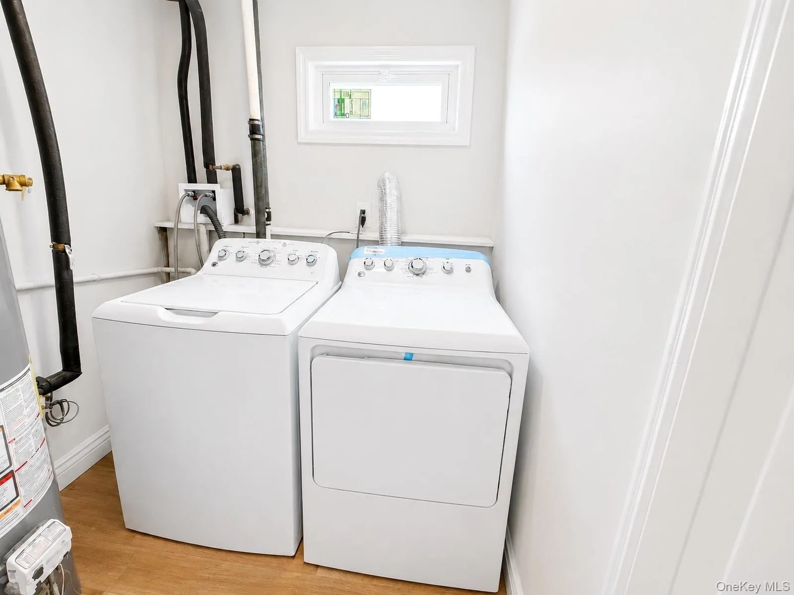 washer/ Gas Dryer washer/ Gas Dryer