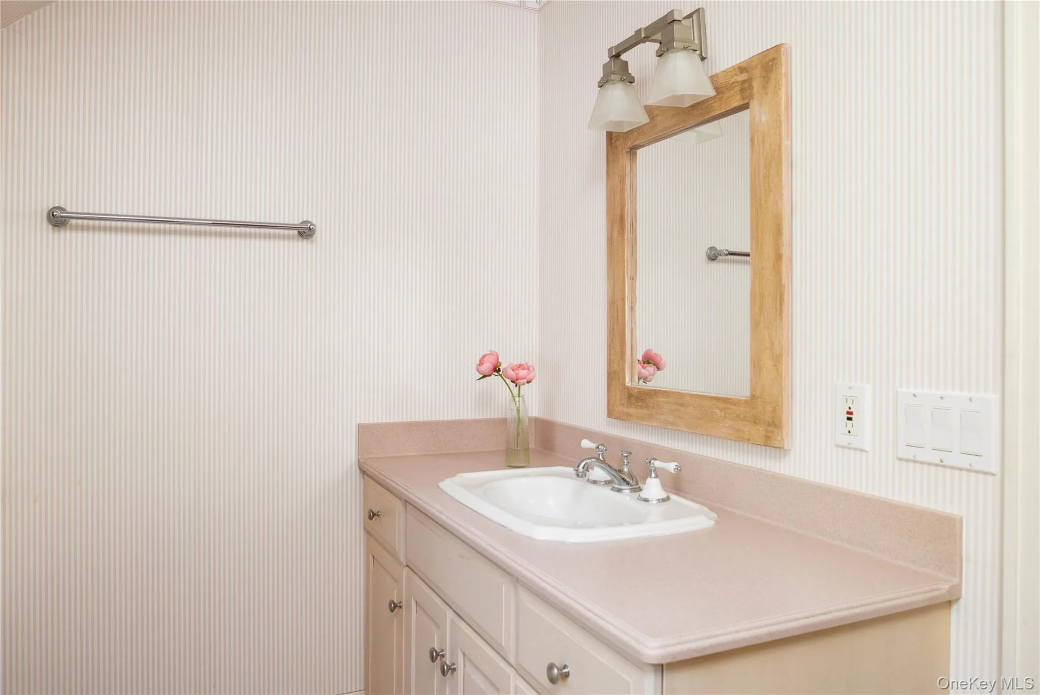 5055 New Suffolk Road, Southold, NY, 5 Bedrooms Bedrooms, 16 Rooms Rooms,4 BathroomsBathrooms,Residential,For Rent,New Suffolk,0,1004612 5055 New Suffolk Road, Southold, NY, 5 Bedrooms Bedrooms, 16 Rooms Rooms,4 BathroomsBathrooms,Residential,For Rent,New Suffolk,0,1004612