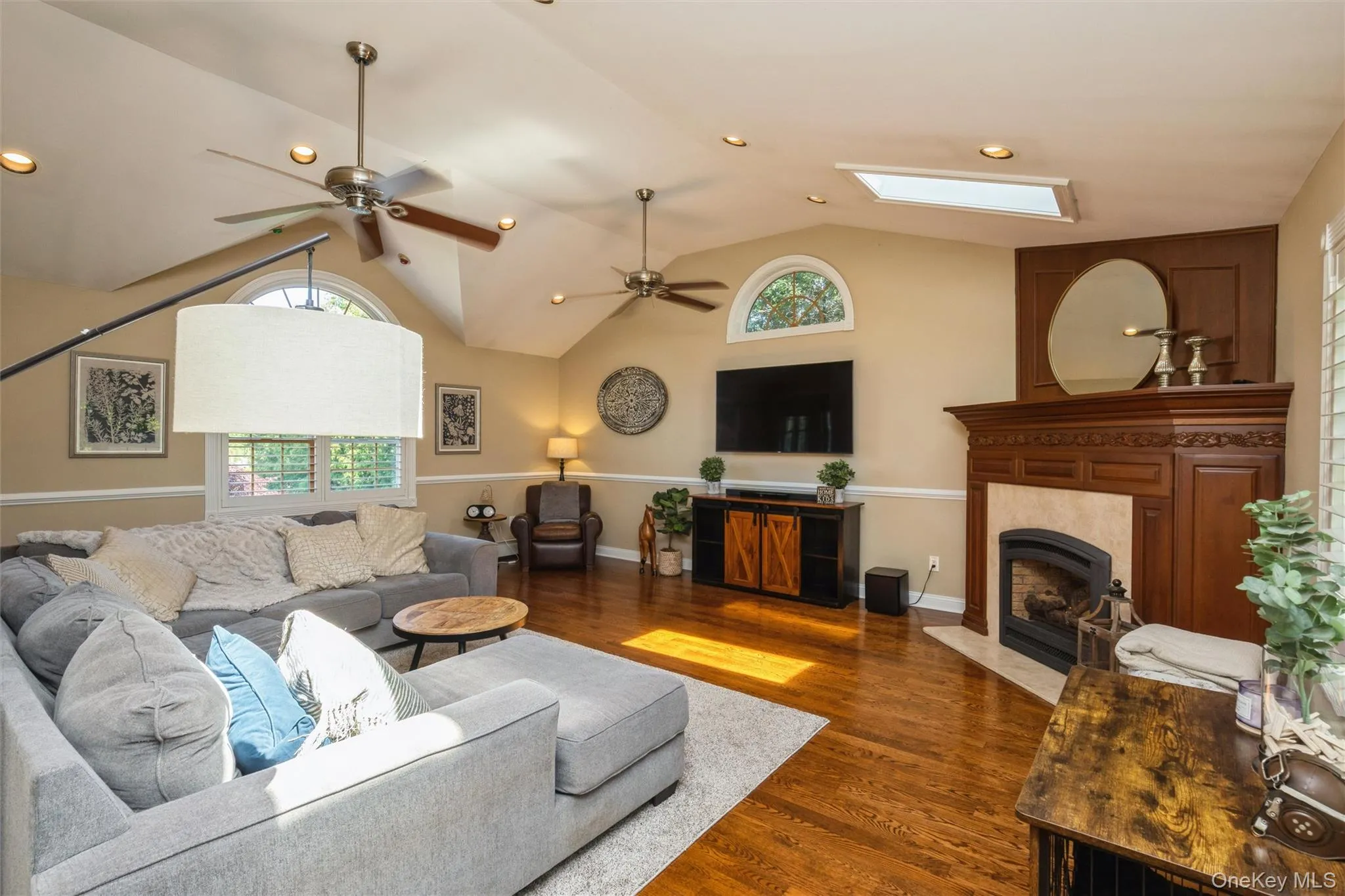 407 3rd Street, Huntington, NY, 4 Bedrooms Bedrooms, 7 Rooms Rooms,2 BathroomsBathrooms,Residential,For Rent,3rd,0,1004615 407 3rd Street, Huntington, NY, 4 Bedrooms Bedrooms, 7 Rooms Rooms,2 BathroomsBathrooms,Residential,For Rent,3rd,0,1004615