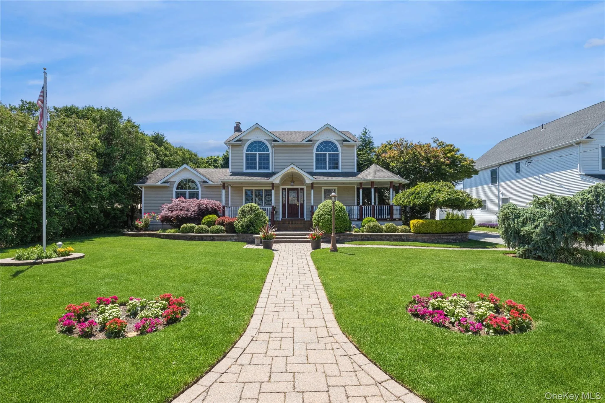 407 3rd Street, Huntington, NY, 4 Bedrooms Bedrooms, 7 Rooms Rooms,2 BathroomsBathrooms,Residential,For Rent,3rd,0,1004615 407 3rd Street, Huntington, NY, 4 Bedrooms Bedrooms, 7 Rooms Rooms,2 BathroomsBathrooms,Residential,For Rent,3rd,0,1004615
