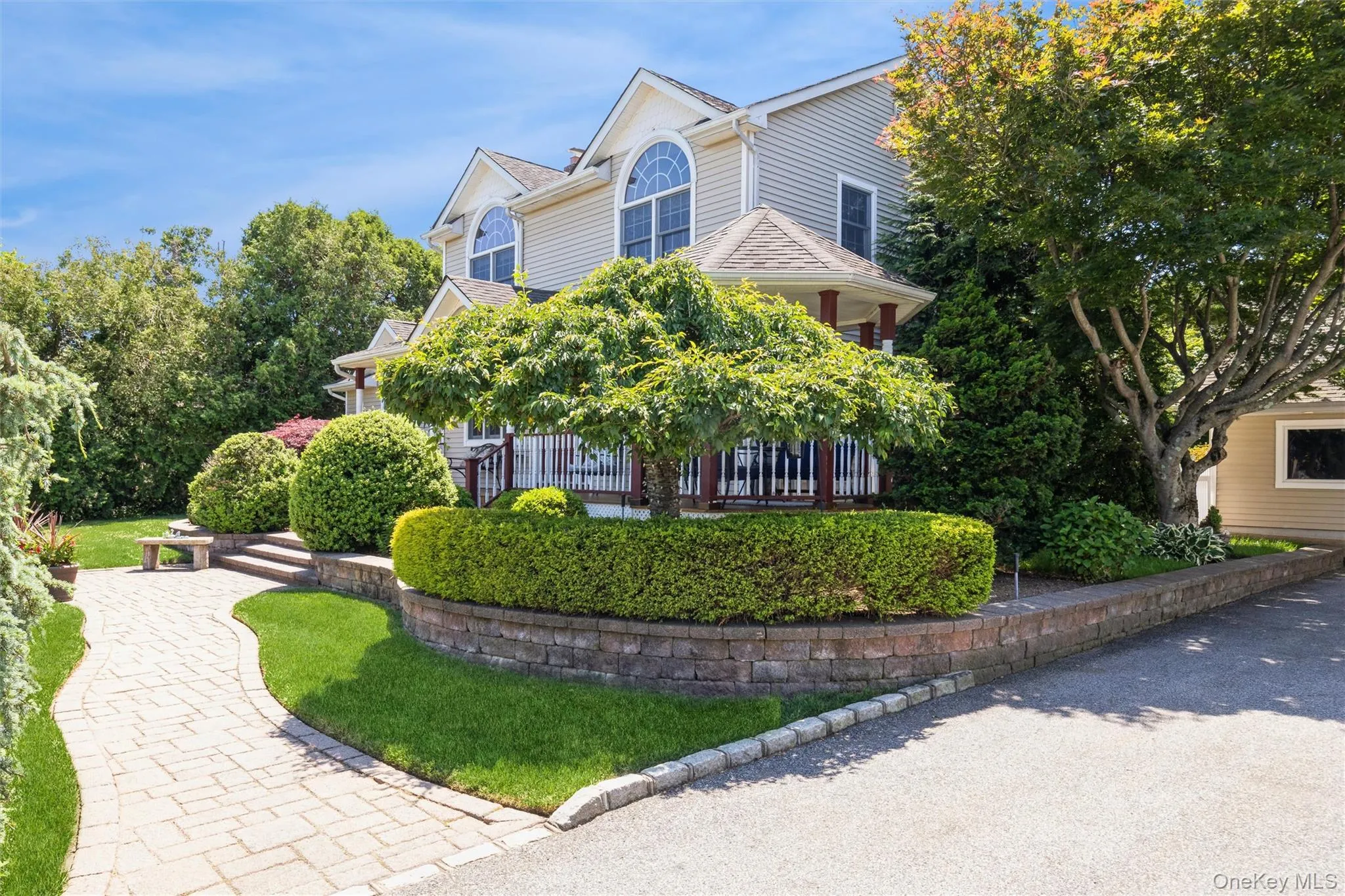 407 3rd Street, Huntington, NY, 4 Bedrooms Bedrooms, 7 Rooms Rooms,2 BathroomsBathrooms,Residential,For Rent,3rd,0,1004615 407 3rd Street, Huntington, NY, 4 Bedrooms Bedrooms, 7 Rooms Rooms,2 BathroomsBathrooms,Residential,For Rent,3rd,0,1004615