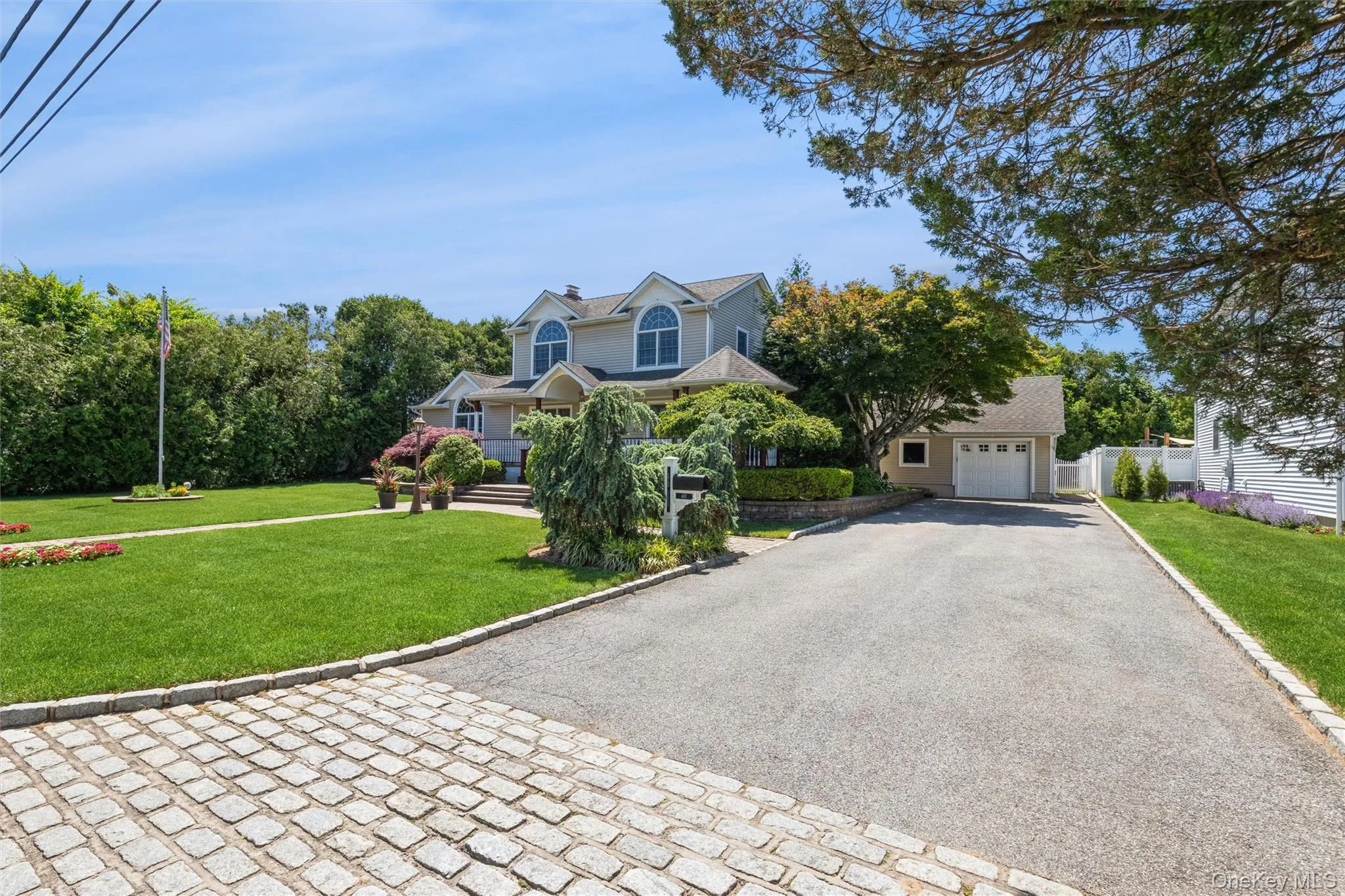 407 3rd Street, Huntington, NY, 4 Bedrooms Bedrooms, 7 Rooms Rooms,2 BathroomsBathrooms,Residential,For Rent,3rd,0,1004615 407 3rd Street, Huntington, NY, 4 Bedrooms Bedrooms, 7 Rooms Rooms,2 BathroomsBathrooms,Residential,For Rent,3rd,0,1004615