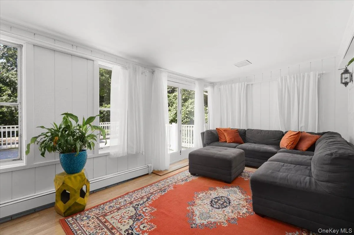 275 Broadfield Road, New Rochelle, NY, 4 Bedrooms Bedrooms, 8 Rooms Rooms,2 BathroomsBathrooms,Residential,For Rent,Broadfield,0,1004616 275 Broadfield Road, New Rochelle, NY, 4 Bedrooms Bedrooms, 8 Rooms Rooms,2 BathroomsBathrooms,Residential,For Rent,Broadfield,0,1004616