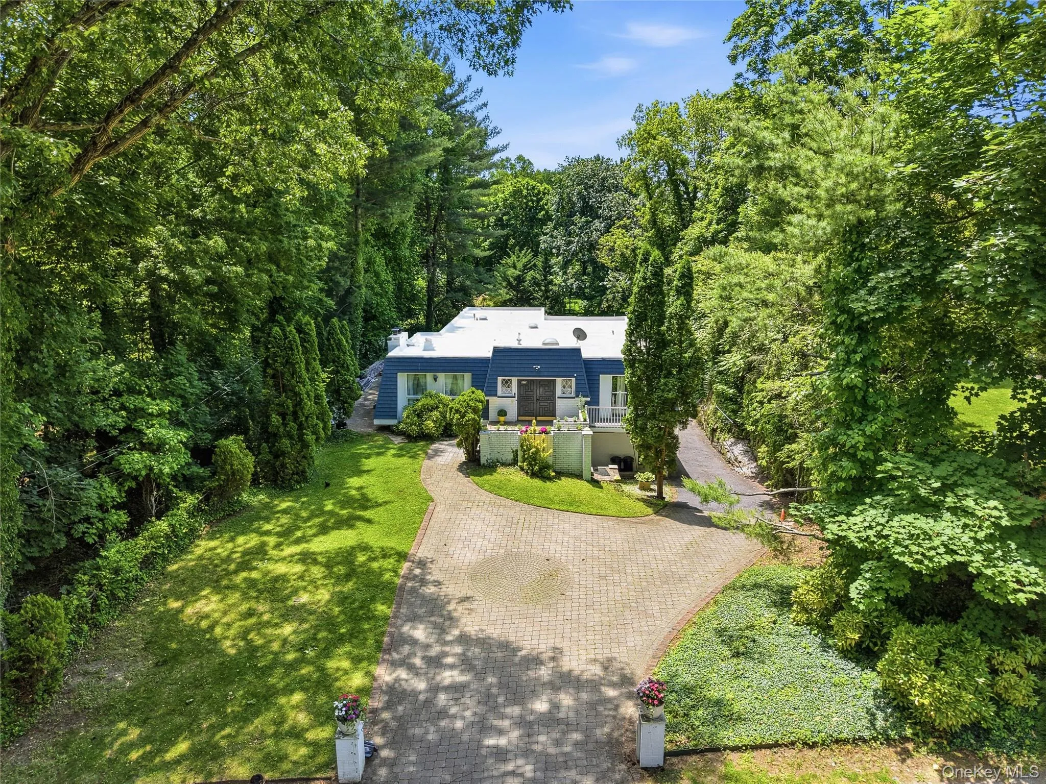 275 Broadfield Road, New Rochelle, NY, 4 Bedrooms Bedrooms, 8 Rooms Rooms,2 BathroomsBathrooms,Residential,For Rent,Broadfield,0,1004616 275 Broadfield Road, New Rochelle, NY, 4 Bedrooms Bedrooms, 8 Rooms Rooms,2 BathroomsBathrooms,Residential,For Rent,Broadfield,0,1004616