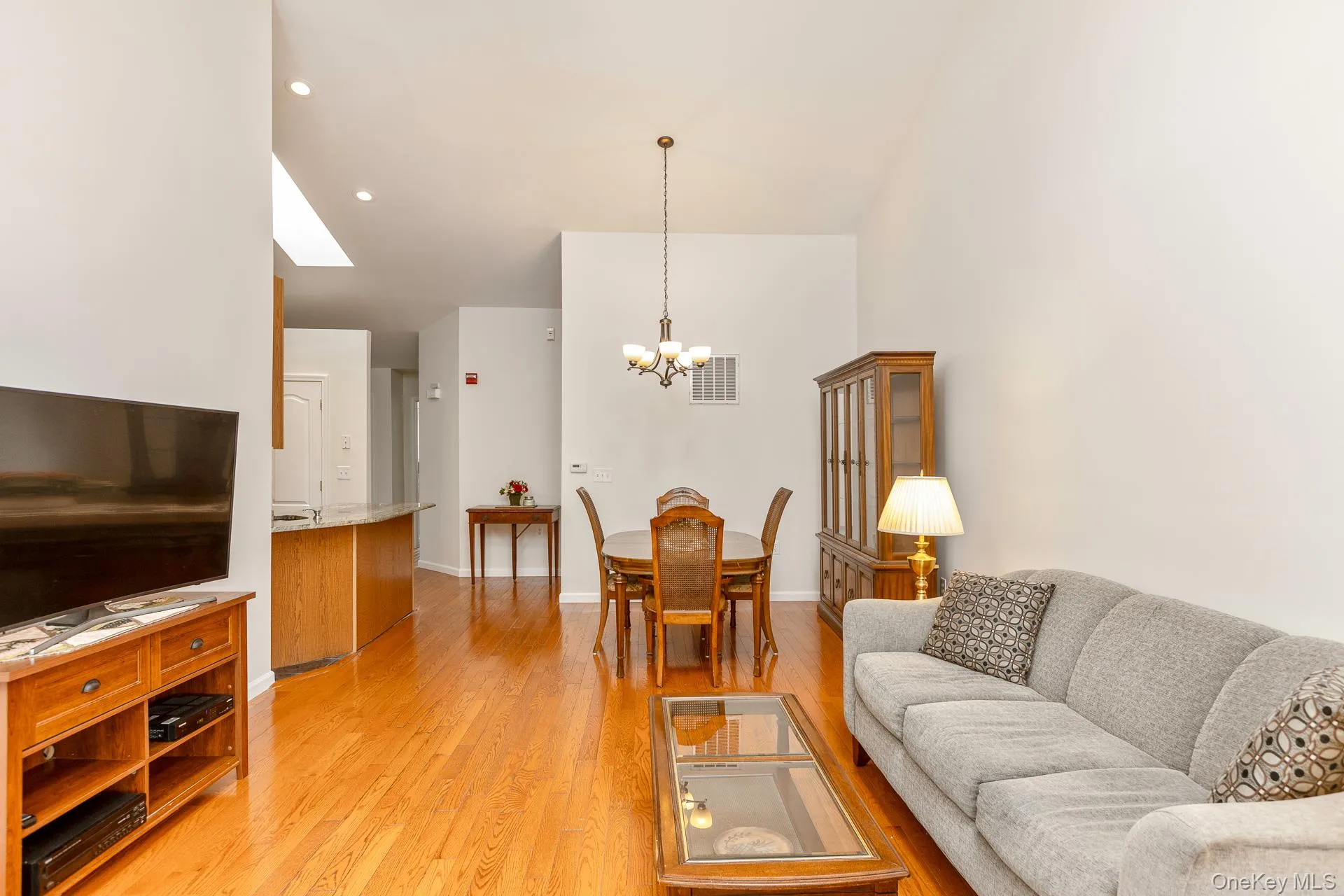 2105 Nicole, Brookhaven, NY, 2 Bedrooms Bedrooms, 5 Rooms Rooms,2 BathroomsBathrooms,Residential,For Rent,Nicole,0,1004621 2105 Nicole, Brookhaven, NY, 2 Bedrooms Bedrooms, 5 Rooms Rooms,2 BathroomsBathrooms,Residential,For Rent,Nicole,0,1004621