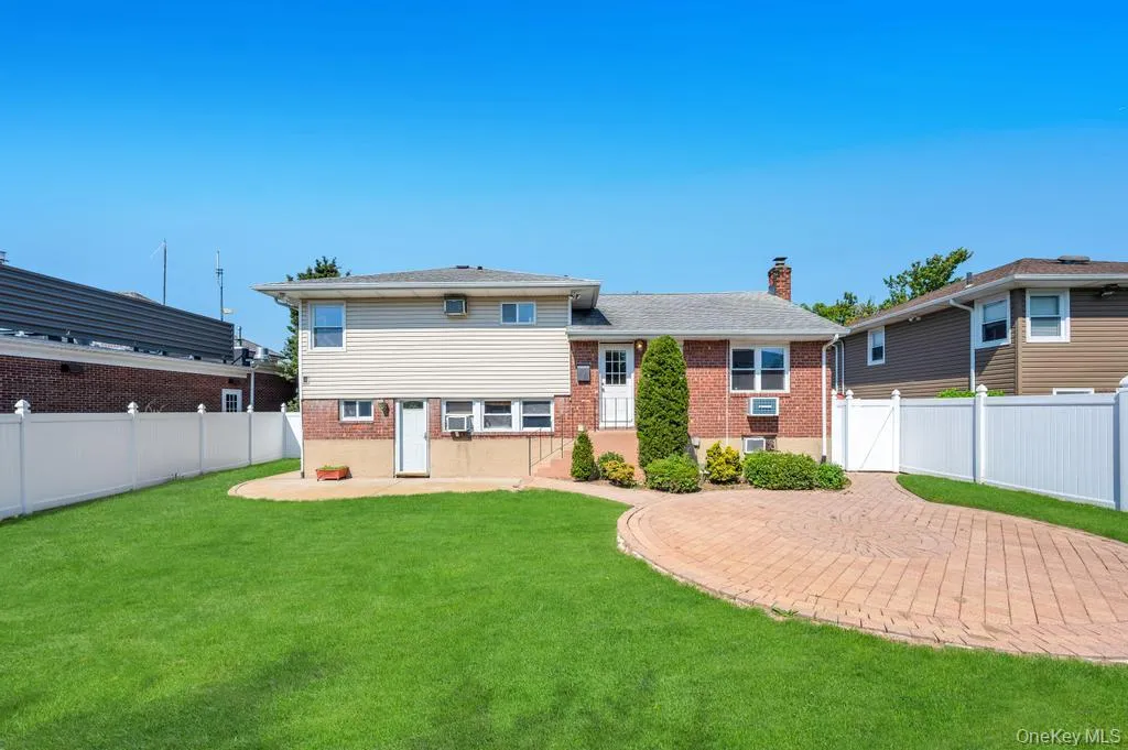2297 Arby Court, Hempstead, NY, 4 Bedrooms Bedrooms, 8 Rooms Rooms,3 BathroomsBathrooms,Residential,For Rent,Arby,0,1004626 2297 Arby Court, Hempstead, NY, 4 Bedrooms Bedrooms, 8 Rooms Rooms,3 BathroomsBathrooms,Residential,For Rent,Arby,0,1004626