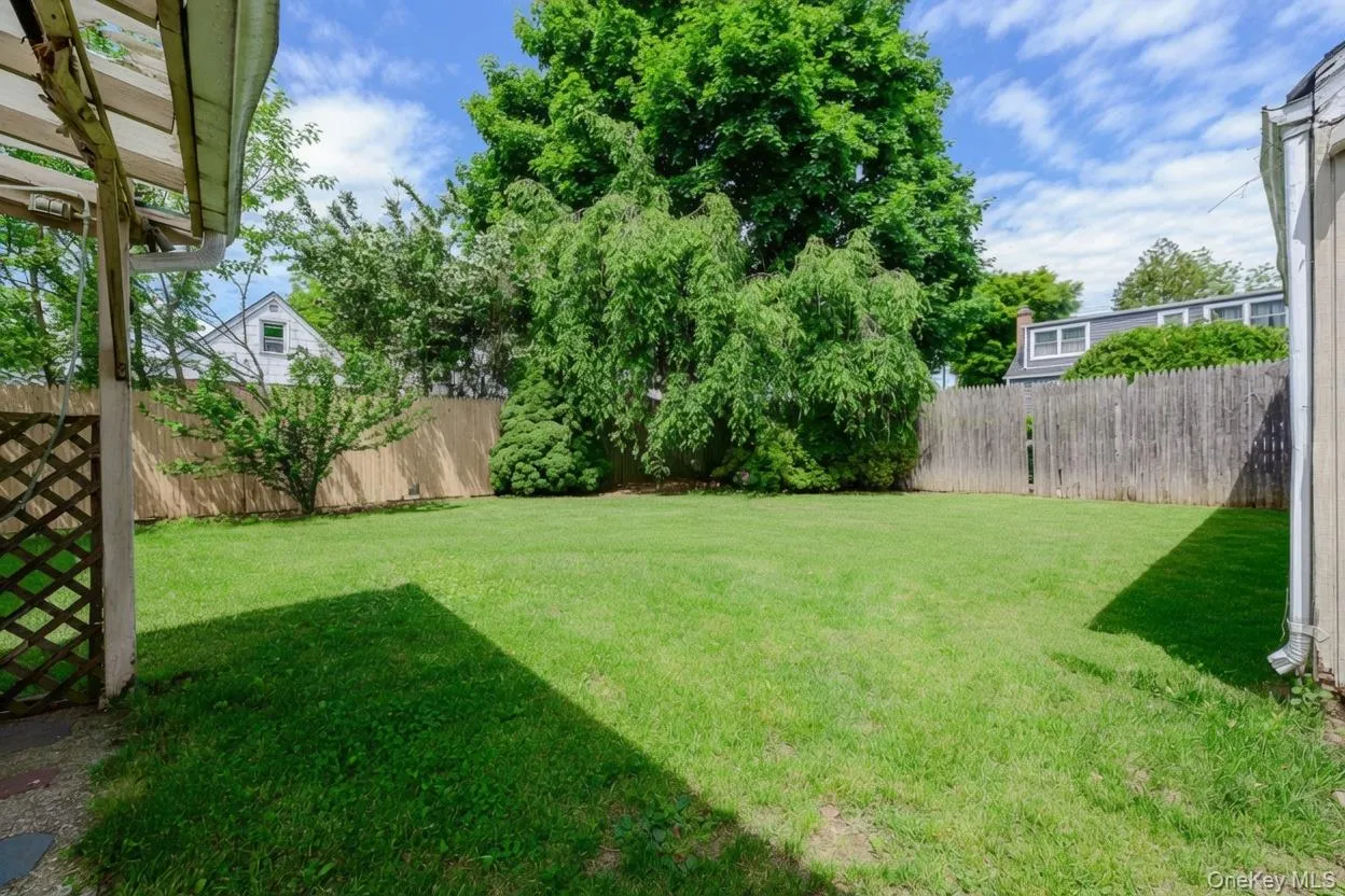 102 12th Street, Huntington, NY, 4 Bedrooms Bedrooms, 9 Rooms Rooms,2 BathroomsBathrooms,Residential,For Rent,12th,0,KEY1004628 102 12th Street, Huntington, NY, 4 Bedrooms Bedrooms, 9 Rooms Rooms,2 BathroomsBathrooms,Residential,For Rent,12th,0,KEY1004628