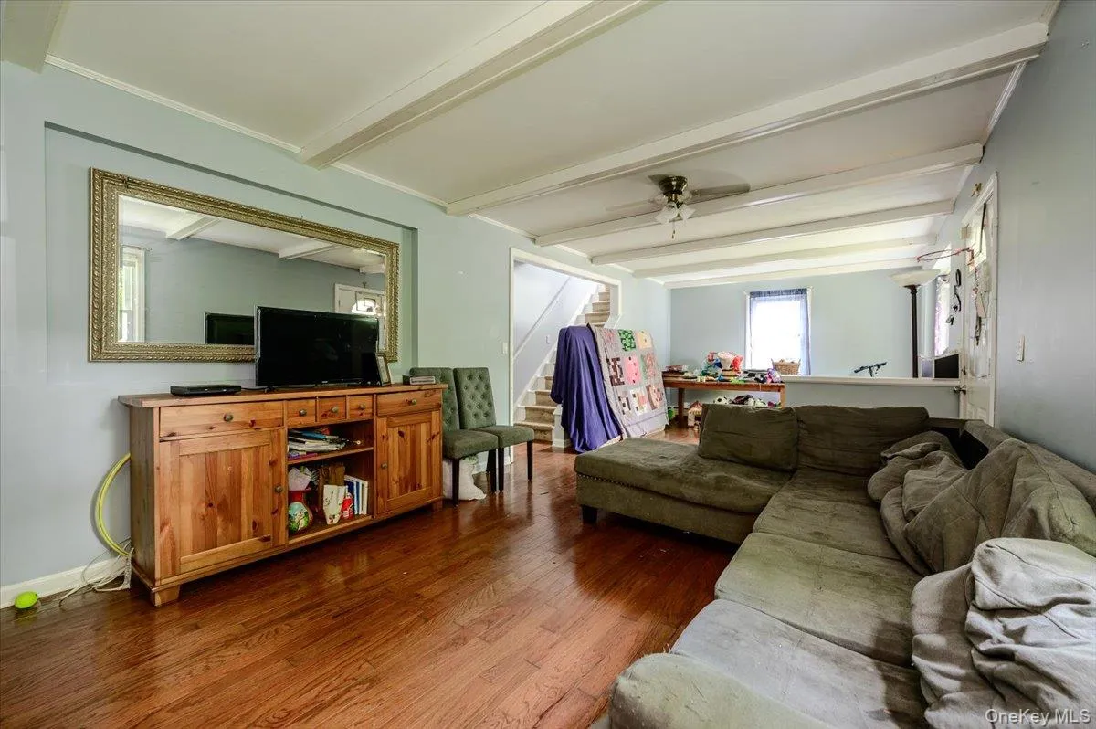 102 12th Street, Huntington, NY, 4 Bedrooms Bedrooms, 9 Rooms Rooms,2 BathroomsBathrooms,Residential,For Rent,12th,0,KEY1004628 102 12th Street, Huntington, NY, 4 Bedrooms Bedrooms, 9 Rooms Rooms,2 BathroomsBathrooms,Residential,For Rent,12th,0,KEY1004628