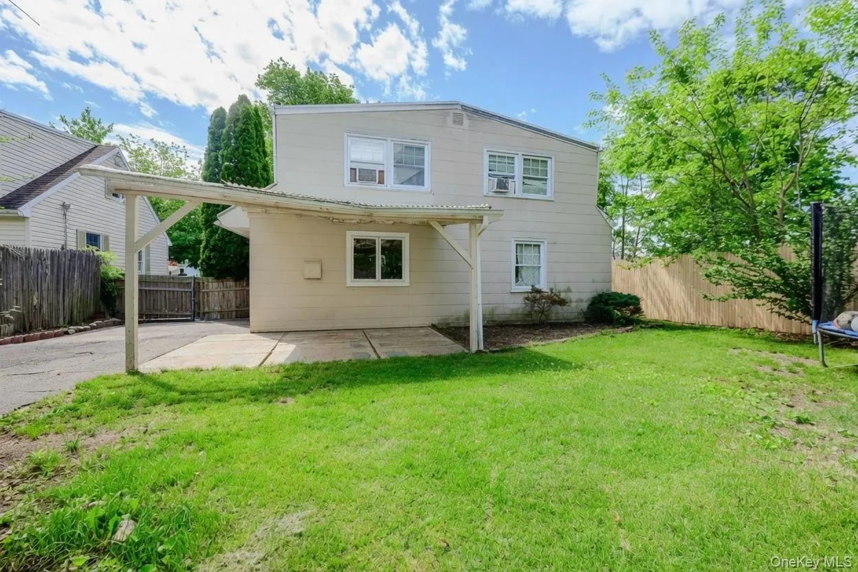 102 12th Street, Huntington, NY, 4 Bedrooms Bedrooms, 9 Rooms Rooms,2 BathroomsBathrooms,Residential,For Rent,12th,0,KEY1004628 102 12th Street, Huntington, NY, 4 Bedrooms Bedrooms, 9 Rooms Rooms,2 BathroomsBathrooms,Residential,For Rent,12th,0,KEY1004628
