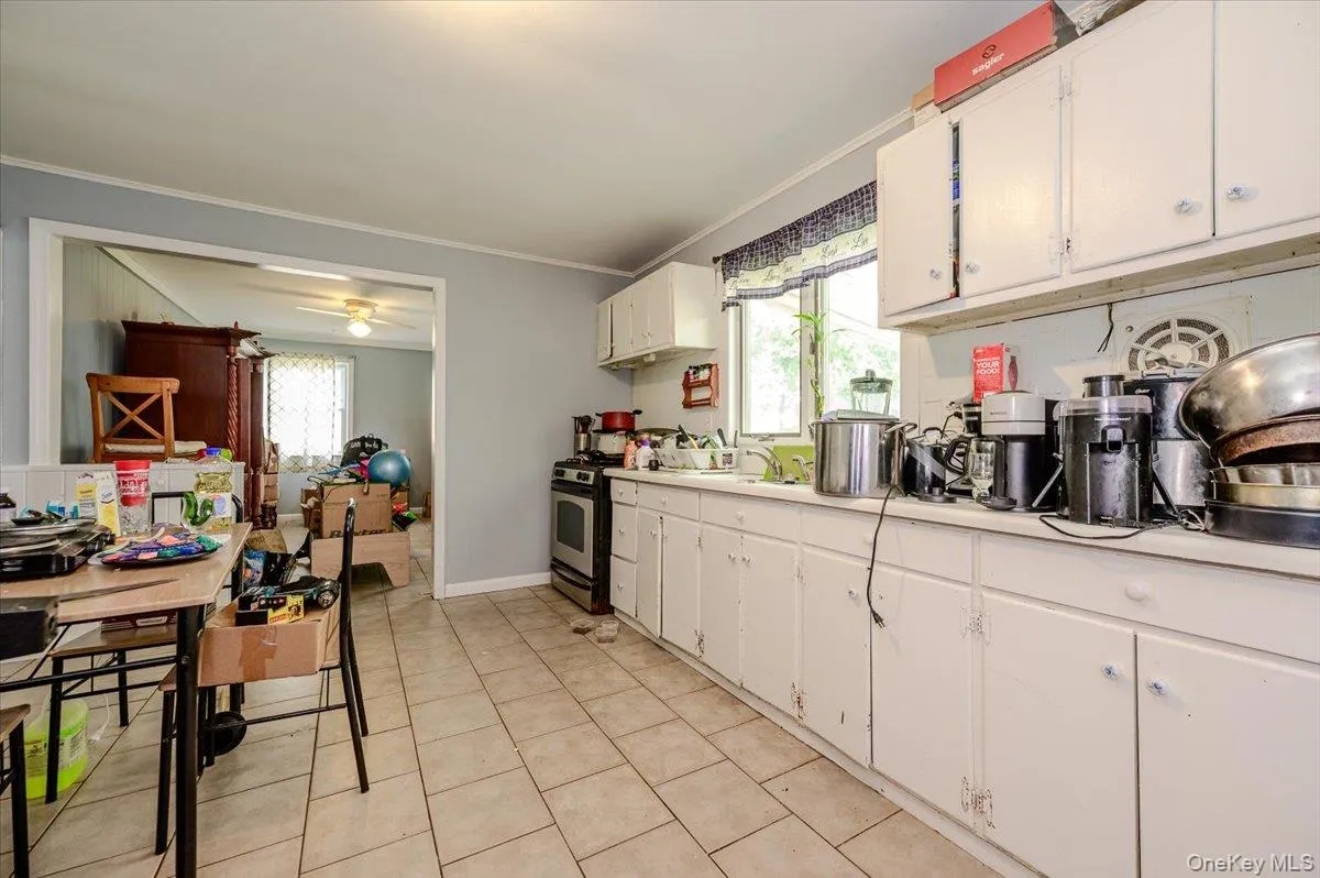 102 12th Street, Huntington, NY, 4 Bedrooms Bedrooms, 9 Rooms Rooms,2 BathroomsBathrooms,Residential,For Rent,12th,0,KEY1004628 102 12th Street, Huntington, NY, 4 Bedrooms Bedrooms, 9 Rooms Rooms,2 BathroomsBathrooms,Residential,For Rent,12th,0,KEY1004628
