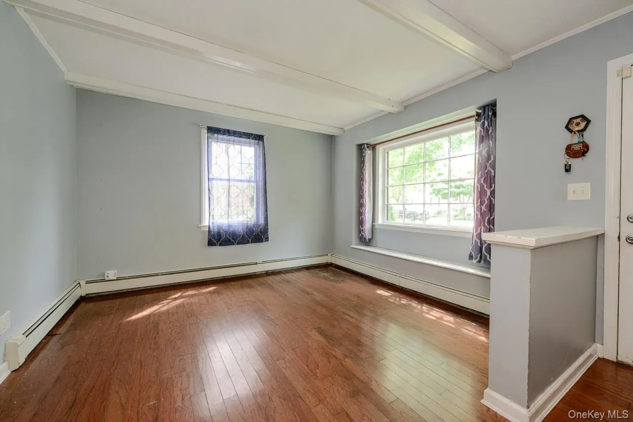 102 12th Street, Huntington, NY, 4 Bedrooms Bedrooms, 9 Rooms Rooms,2 BathroomsBathrooms,Residential,For Rent,12th,0,KEY1004628 102 12th Street, Huntington, NY, 4 Bedrooms Bedrooms, 9 Rooms Rooms,2 BathroomsBathrooms,Residential,For Rent,12th,0,KEY1004628