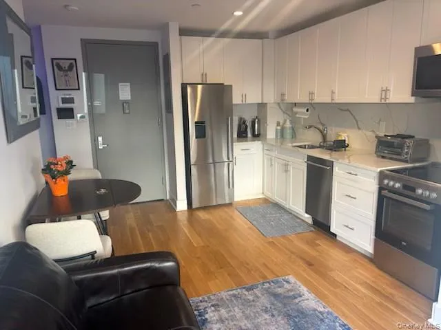 183 Beach 101st Street, New York, NY, 1 Bedroom Bedrooms, 3 Rooms Rooms,1 BathroomBathrooms,Residential Lease,For Rent,Beach 101st,0,1004630 183 Beach 101st Street, New York, NY, 1 Bedroom Bedrooms, 3 Rooms Rooms,1 BathroomBathrooms,Residential Lease,For Rent,Beach 101st,0,1004630