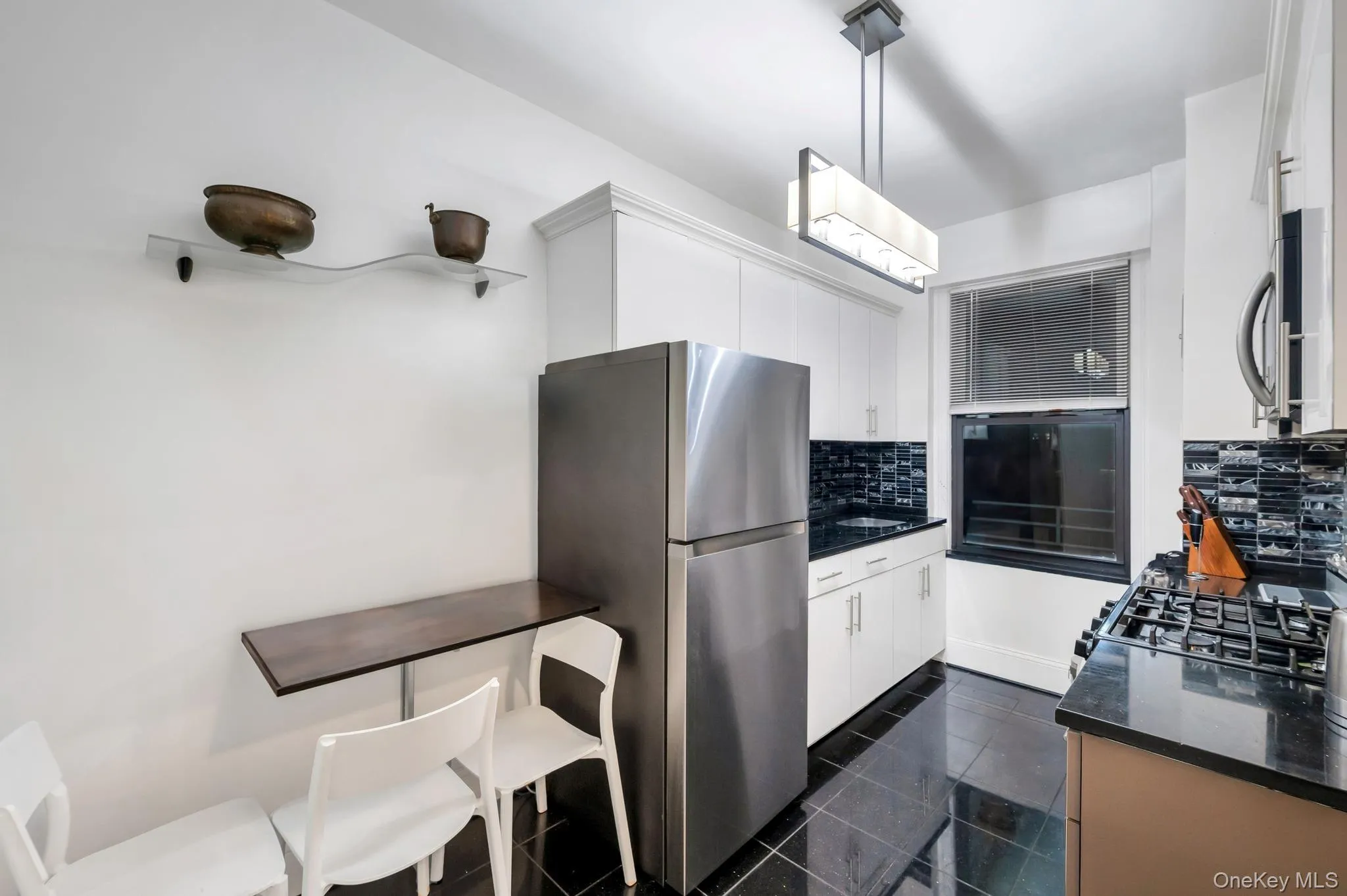 35-63 88th Street, New York, NY, 2 Bedrooms Bedrooms, 5 Rooms Rooms,1 BathroomBathrooms,Residential Lease,For Rent,88th Street,0,1004632 35-63 88th Street, New York, NY, 2 Bedrooms Bedrooms, 5 Rooms Rooms,1 BathroomBathrooms,Residential Lease,For Rent,88th Street,0,1004632