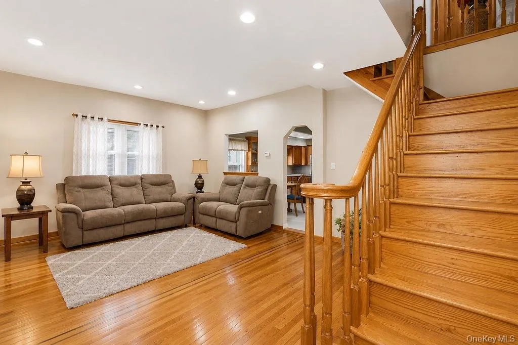 151-27 11th Avenue, New York, NY, 4 Bedrooms Bedrooms, 10 Rooms Rooms,3 BathroomsBathrooms,Residential,For Rent,11th,0,1004634 151-27 11th Avenue, New York, NY, 4 Bedrooms Bedrooms, 10 Rooms Rooms,3 BathroomsBathrooms,Residential,For Rent,11th,0,1004634
