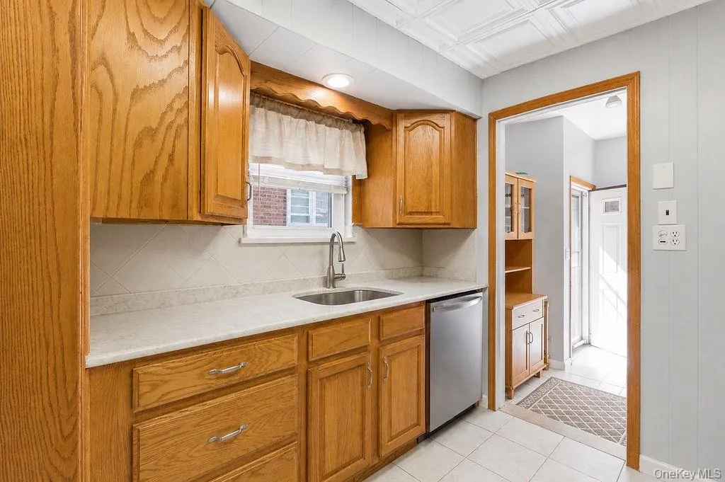 151-27 11th Avenue, New York, NY, 4 Bedrooms Bedrooms, 10 Rooms Rooms,3 BathroomsBathrooms,Residential,For Rent,11th,0,1004634 151-27 11th Avenue, New York, NY, 4 Bedrooms Bedrooms, 10 Rooms Rooms,3 BathroomsBathrooms,Residential,For Rent,11th,0,1004634