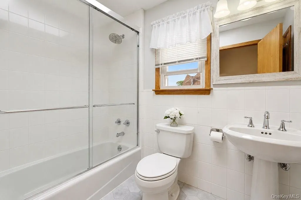 151-27 11th Avenue, New York, NY, 4 Bedrooms Bedrooms, 10 Rooms Rooms,3 BathroomsBathrooms,Residential,For Rent,11th,0,1004634 151-27 11th Avenue, New York, NY, 4 Bedrooms Bedrooms, 10 Rooms Rooms,3 BathroomsBathrooms,Residential,For Rent,11th,0,1004634