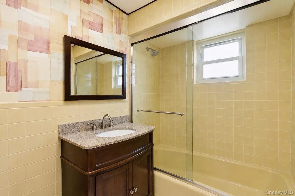 151-27 11th Avenue, New York, NY, 4 Bedrooms Bedrooms, 10 Rooms Rooms,3 BathroomsBathrooms,Residential,For Rent,11th,0,1004634 151-27 11th Avenue, New York, NY, 4 Bedrooms Bedrooms, 10 Rooms Rooms,3 BathroomsBathrooms,Residential,For Rent,11th,0,1004634