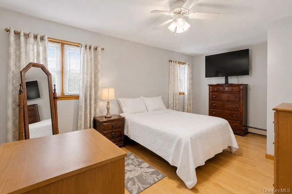151-27 11th Avenue, New York, NY, 4 Bedrooms Bedrooms, 10 Rooms Rooms,3 BathroomsBathrooms,Residential,For Rent,11th,0,1004634 151-27 11th Avenue, New York, NY, 4 Bedrooms Bedrooms, 10 Rooms Rooms,3 BathroomsBathrooms,Residential,For Rent,11th,0,1004634