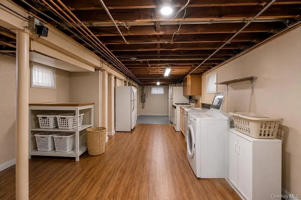 151-27 11th Avenue, New York, NY, 4 Bedrooms Bedrooms, 10 Rooms Rooms,3 BathroomsBathrooms,Residential,For Rent,11th,0,1004634 151-27 11th Avenue, New York, NY, 4 Bedrooms Bedrooms, 10 Rooms Rooms,3 BathroomsBathrooms,Residential,For Rent,11th,0,1004634