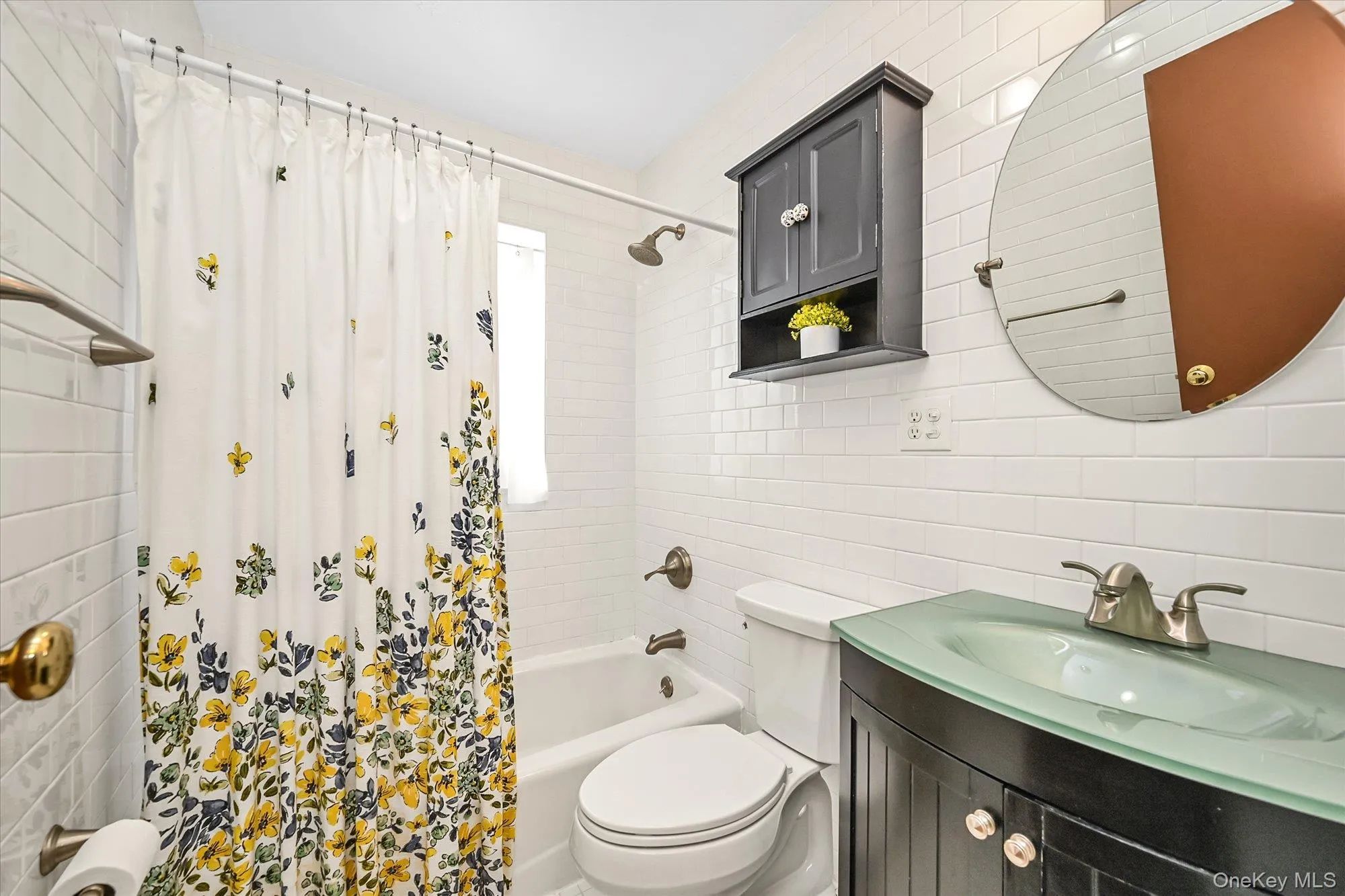 200-10 33rd Avenue, New York, NY, 3 Bedrooms Bedrooms, 8 Rooms Rooms,2 BathroomsBathrooms,Residential,For Rent,33rd,0,1004636 200-10 33rd Avenue, New York, NY, 3 Bedrooms Bedrooms, 8 Rooms Rooms,2 BathroomsBathrooms,Residential,For Rent,33rd,0,1004636