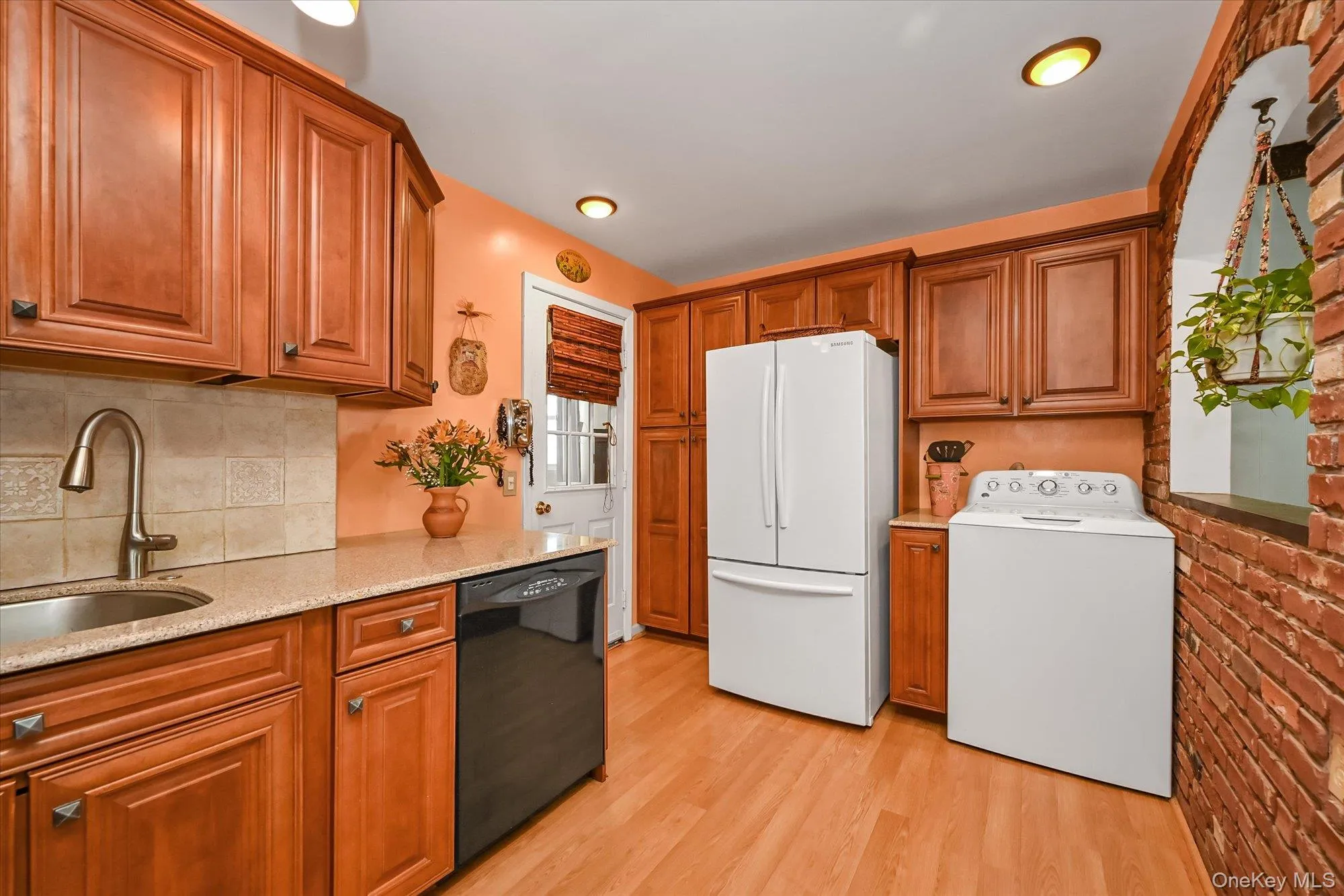 200-10 33rd Avenue, New York, NY, 3 Bedrooms Bedrooms, 8 Rooms Rooms,2 BathroomsBathrooms,Residential,For Rent,33rd,0,1004636 200-10 33rd Avenue, New York, NY, 3 Bedrooms Bedrooms, 8 Rooms Rooms,2 BathroomsBathrooms,Residential,For Rent,33rd,0,1004636
