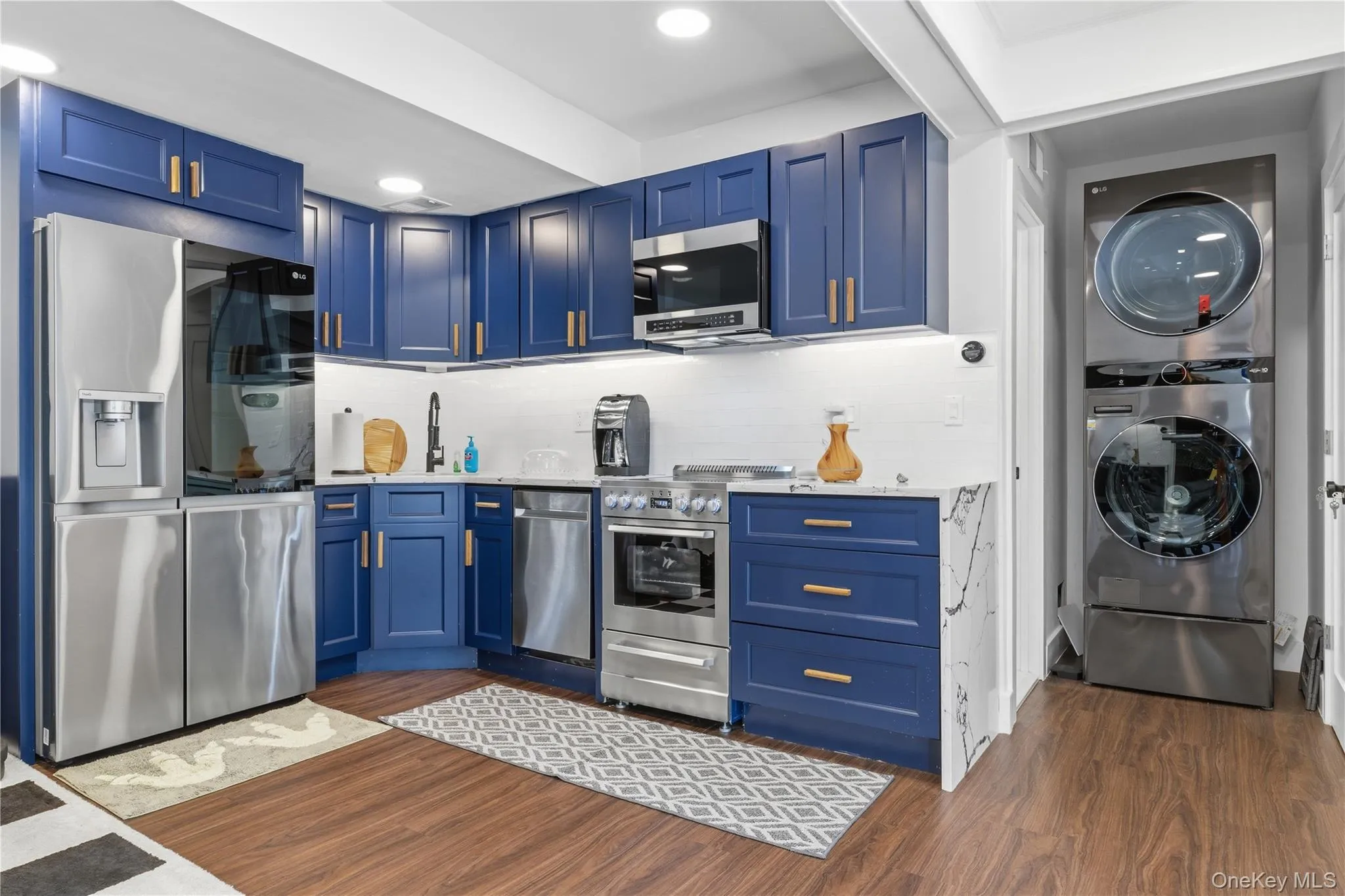 91 River Road, Orangetown, NY, 6 Bedrooms Bedrooms, 12 Rooms Rooms,4 BathroomsBathrooms,Residential,For Rent,River,0,1004639 91 River Road, Orangetown, NY, 6 Bedrooms Bedrooms, 12 Rooms Rooms,4 BathroomsBathrooms,Residential,For Rent,River,0,1004639