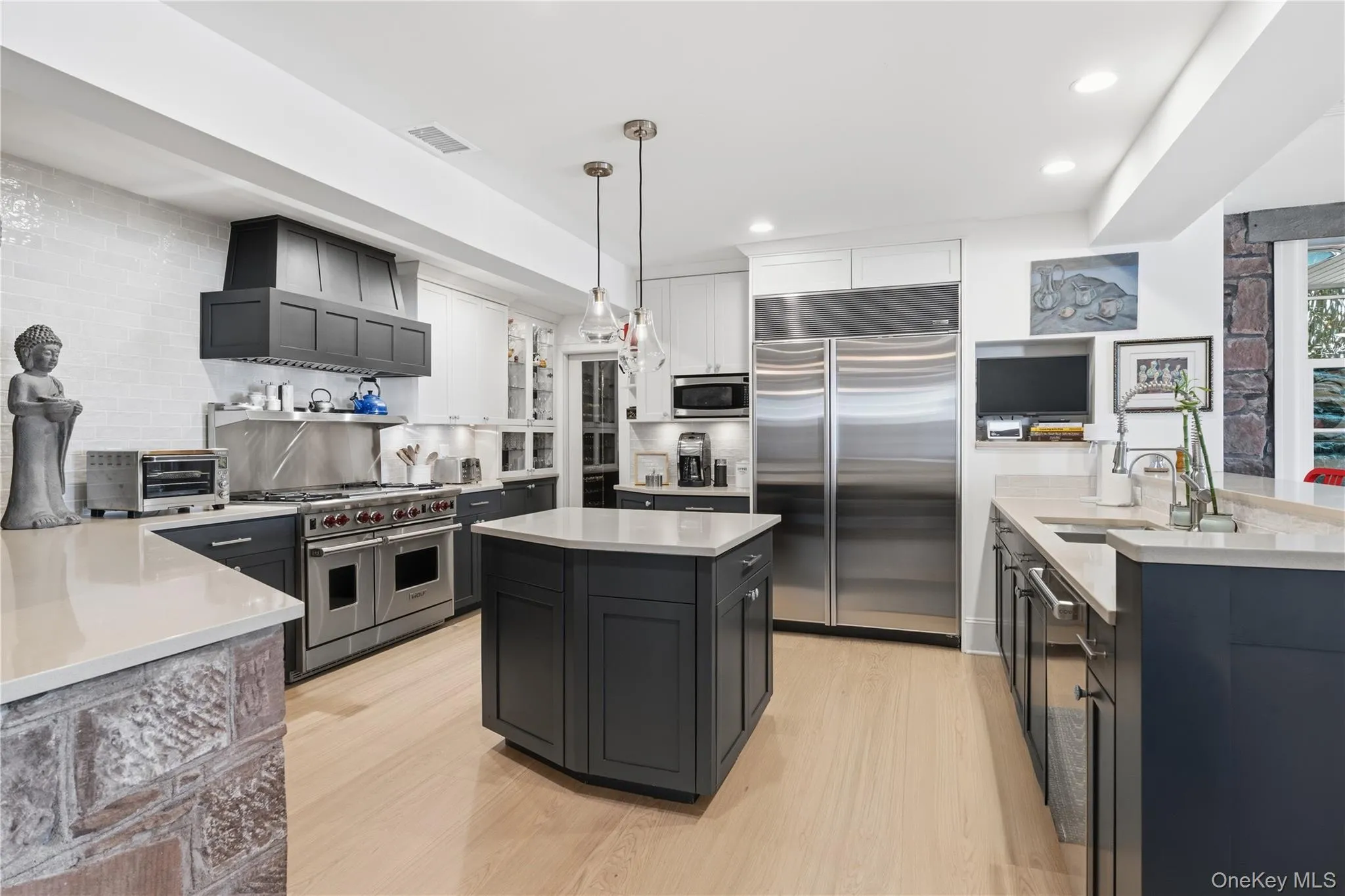 91 River Road, Orangetown, NY, 6 Bedrooms Bedrooms, 12 Rooms Rooms,4 BathroomsBathrooms,Residential,For Rent,River,0,1004639 91 River Road, Orangetown, NY, 6 Bedrooms Bedrooms, 12 Rooms Rooms,4 BathroomsBathrooms,Residential,For Rent,River,0,1004639