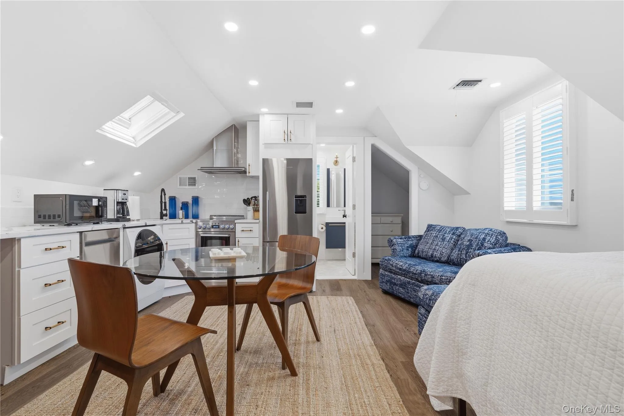 91 River Road, Orangetown, NY, 6 Bedrooms Bedrooms, 12 Rooms Rooms,4 BathroomsBathrooms,Residential,For Rent,River,0,1004639 91 River Road, Orangetown, NY, 6 Bedrooms Bedrooms, 12 Rooms Rooms,4 BathroomsBathrooms,Residential,For Rent,River,0,1004639