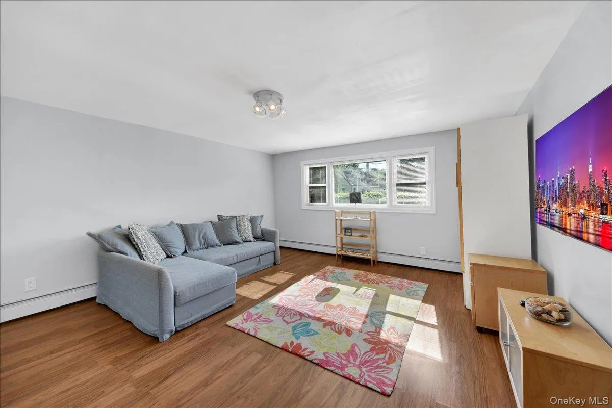 539 Almena Avenue, Greenburgh, NY, 3 Bedrooms Bedrooms, 9 Rooms Rooms,3 BathroomsBathrooms,Residential,For Rent,Almena,0,1004642 539 Almena Avenue, Greenburgh, NY, 3 Bedrooms Bedrooms, 9 Rooms Rooms,3 BathroomsBathrooms,Residential,For Rent,Almena,0,1004642