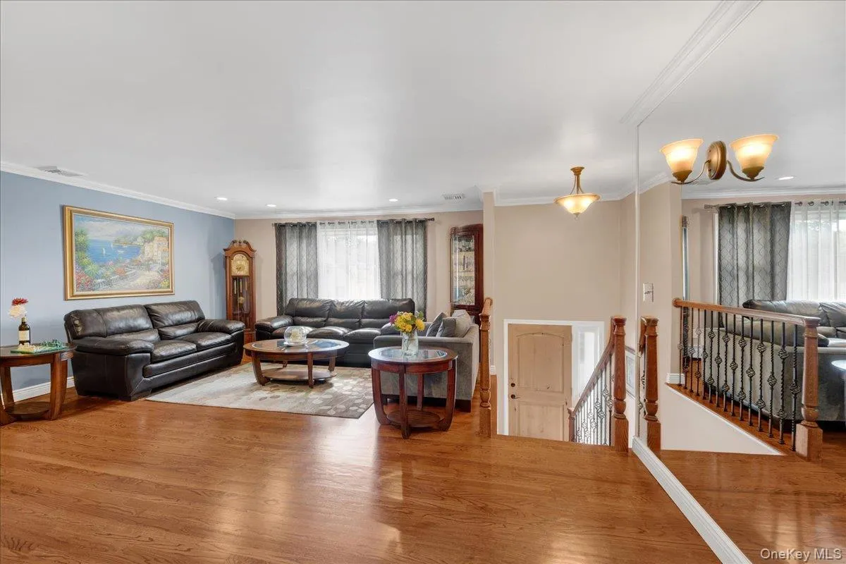 539 Almena Avenue, Greenburgh, NY, 3 Bedrooms Bedrooms, 9 Rooms Rooms,3 BathroomsBathrooms,Residential,For Rent,Almena,0,1004642 539 Almena Avenue, Greenburgh, NY, 3 Bedrooms Bedrooms, 9 Rooms Rooms,3 BathroomsBathrooms,Residential,For Rent,Almena,0,1004642