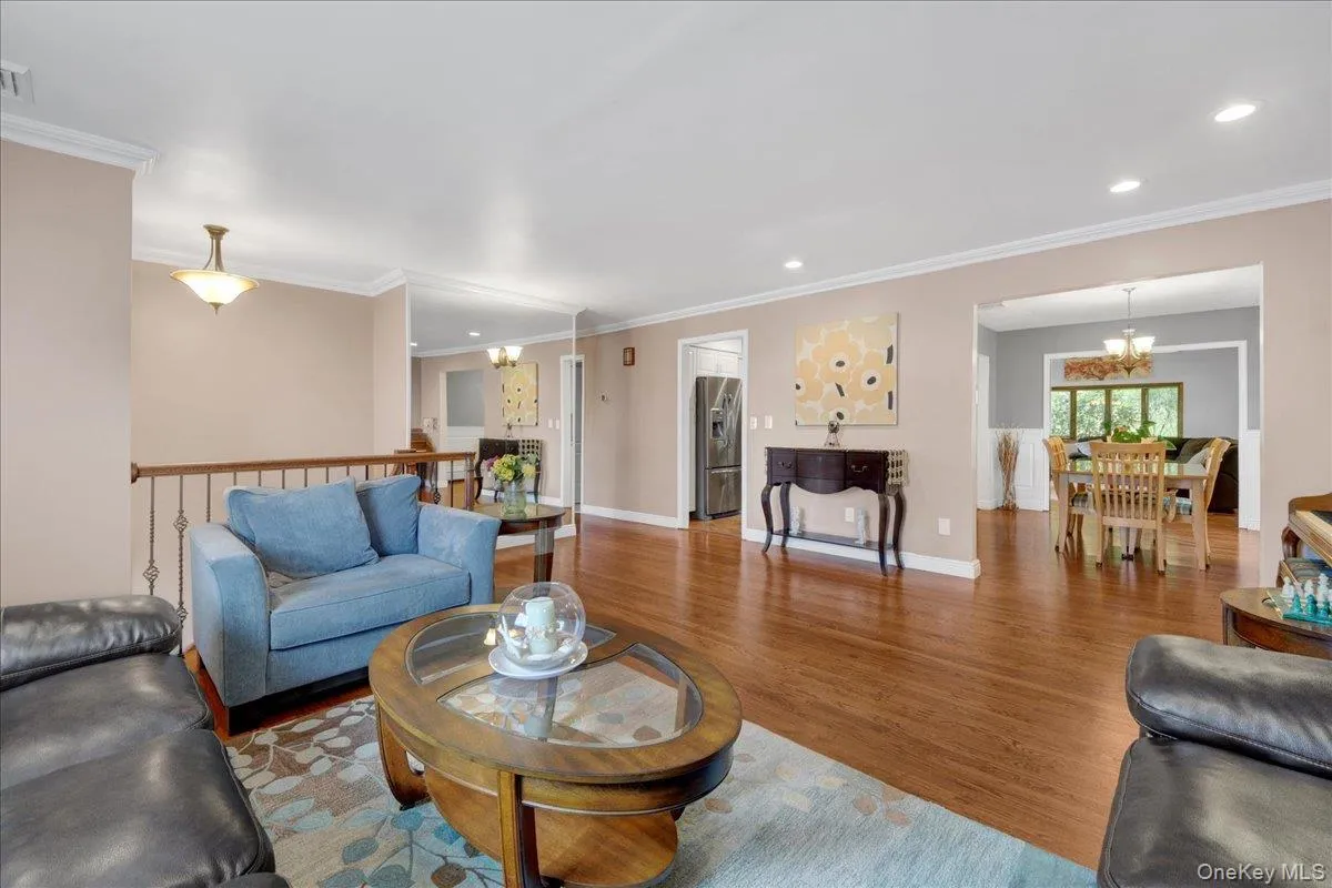 539 Almena Avenue, Greenburgh, NY, 3 Bedrooms Bedrooms, 9 Rooms Rooms,3 BathroomsBathrooms,Residential,For Rent,Almena,0,1004642 539 Almena Avenue, Greenburgh, NY, 3 Bedrooms Bedrooms, 9 Rooms Rooms,3 BathroomsBathrooms,Residential,For Rent,Almena,0,1004642