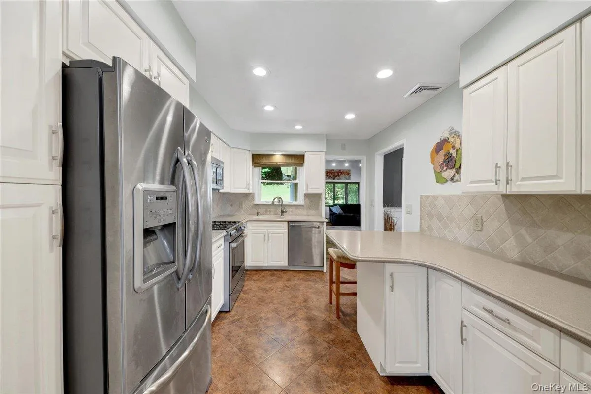 539 Almena Avenue, Greenburgh, NY, 3 Bedrooms Bedrooms, 9 Rooms Rooms,3 BathroomsBathrooms,Residential,For Rent,Almena,0,1004642 539 Almena Avenue, Greenburgh, NY, 3 Bedrooms Bedrooms, 9 Rooms Rooms,3 BathroomsBathrooms,Residential,For Rent,Almena,0,1004642