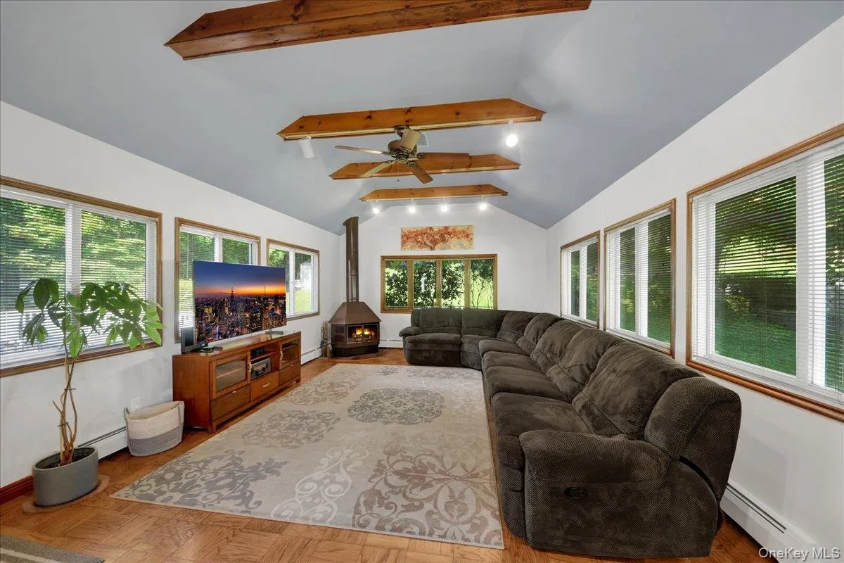 539 Almena Avenue, Greenburgh, NY, 3 Bedrooms Bedrooms, 9 Rooms Rooms,3 BathroomsBathrooms,Residential,For Rent,Almena,0,1004642 539 Almena Avenue, Greenburgh, NY, 3 Bedrooms Bedrooms, 9 Rooms Rooms,3 BathroomsBathrooms,Residential,For Rent,Almena,0,1004642