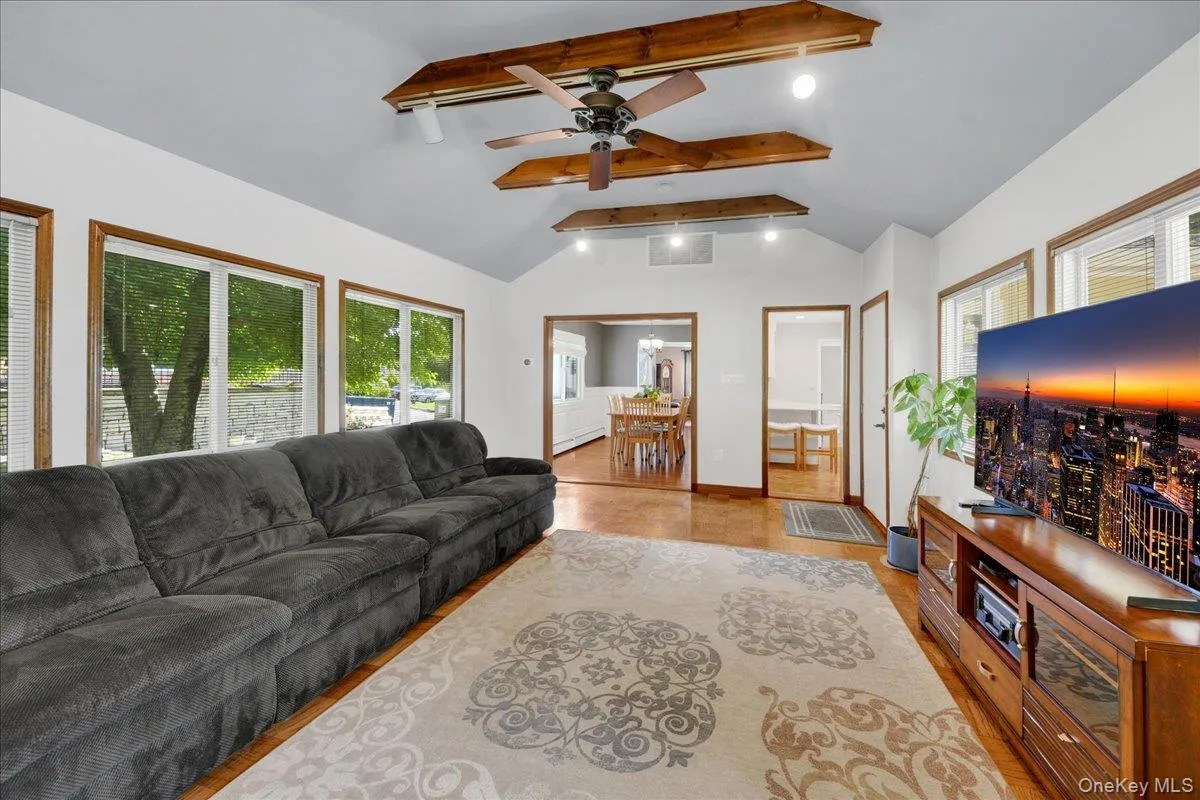 539 Almena Avenue, Greenburgh, NY, 3 Bedrooms Bedrooms, 9 Rooms Rooms,3 BathroomsBathrooms,Residential,For Rent,Almena,0,1004642 539 Almena Avenue, Greenburgh, NY, 3 Bedrooms Bedrooms, 9 Rooms Rooms,3 BathroomsBathrooms,Residential,For Rent,Almena,0,1004642