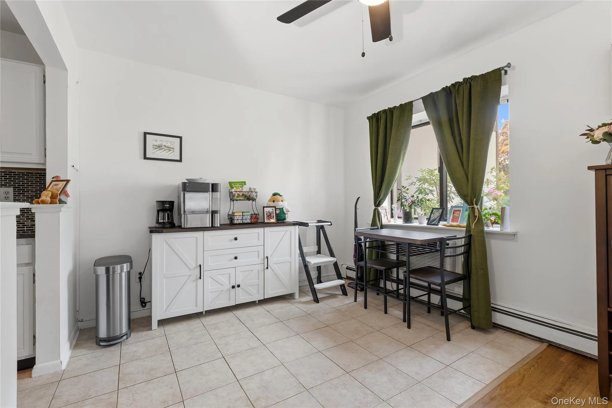 13 Skyline Drive, Fishkill, NY, 2 Bedrooms Bedrooms, 6 Rooms Rooms,2 BathroomsBathrooms,Residential,For Rent,Skyline,0,1004649 13 Skyline Drive, Fishkill, NY, 2 Bedrooms Bedrooms, 6 Rooms Rooms,2 BathroomsBathrooms,Residential,For Rent,Skyline,0,1004649