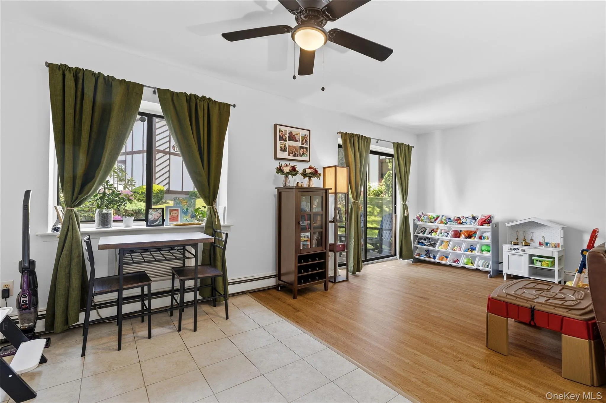 13 Skyline Drive, Fishkill, NY, 2 Bedrooms Bedrooms, 6 Rooms Rooms,2 BathroomsBathrooms,Residential,For Rent,Skyline,0,1004649 13 Skyline Drive, Fishkill, NY, 2 Bedrooms Bedrooms, 6 Rooms Rooms,2 BathroomsBathrooms,Residential,For Rent,Skyline,0,1004649