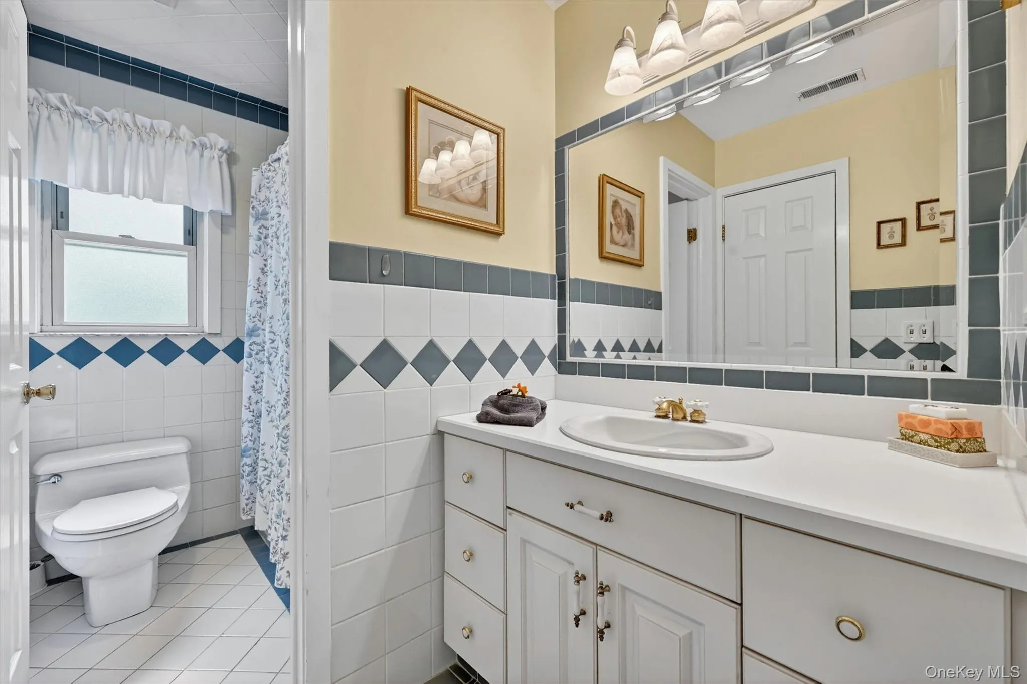 7 Windsor Brook Lane, Orangetown, NY, 5 Bedrooms Bedrooms, 13 Rooms Rooms,2 BathroomsBathrooms,Residential,For Rent,Windsor Brook,0,1004652 7 Windsor Brook Lane, Orangetown, NY, 5 Bedrooms Bedrooms, 13 Rooms Rooms,2 BathroomsBathrooms,Residential,For Rent,Windsor Brook,0,1004652