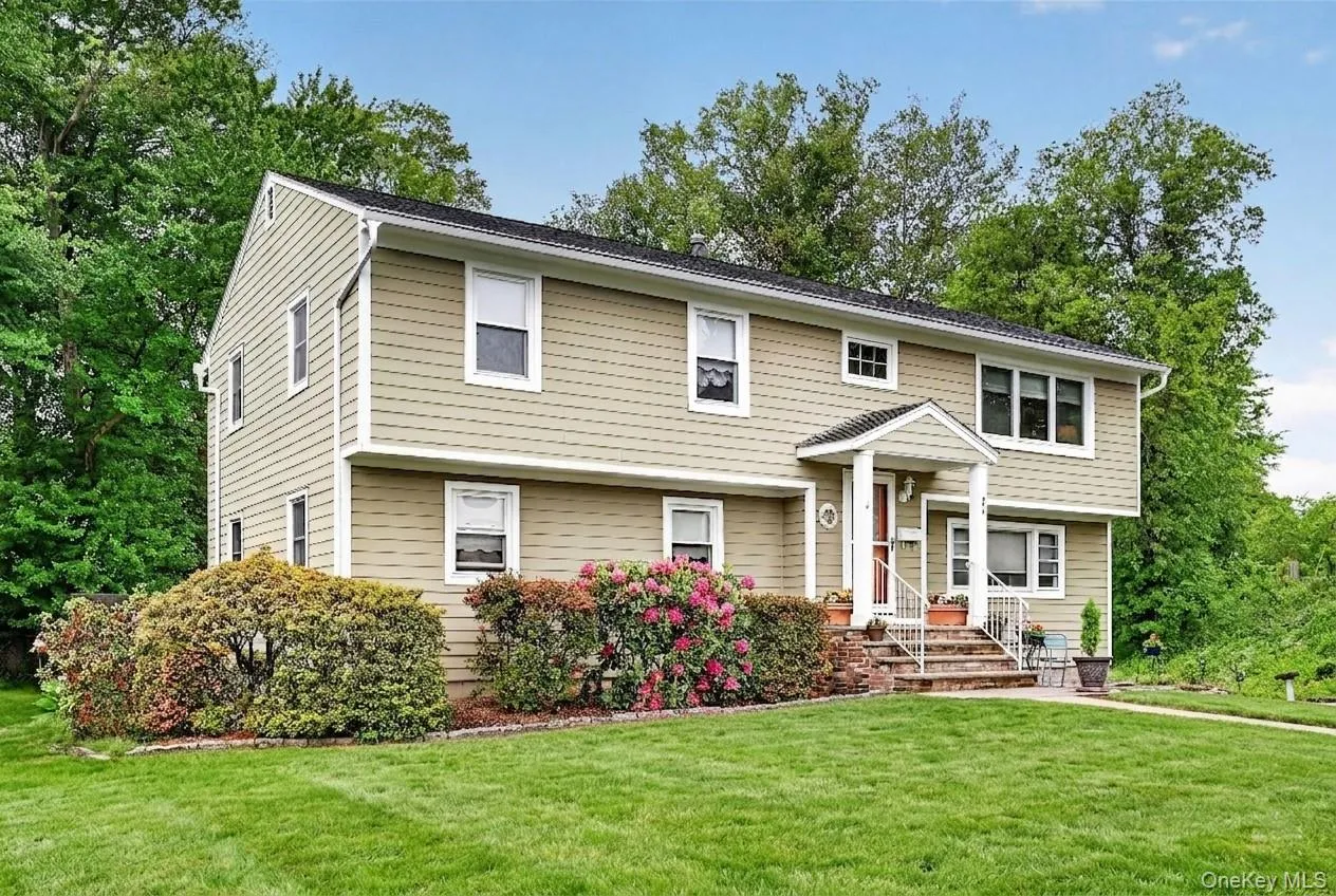 7 Windsor Brook Lane, Orangetown, NY, 5 Bedrooms Bedrooms, 13 Rooms Rooms,2 BathroomsBathrooms,Residential,For Rent,Windsor Brook,0,1004652 7 Windsor Brook Lane, Orangetown, NY, 5 Bedrooms Bedrooms, 13 Rooms Rooms,2 BathroomsBathrooms,Residential,For Rent,Windsor Brook,0,1004652